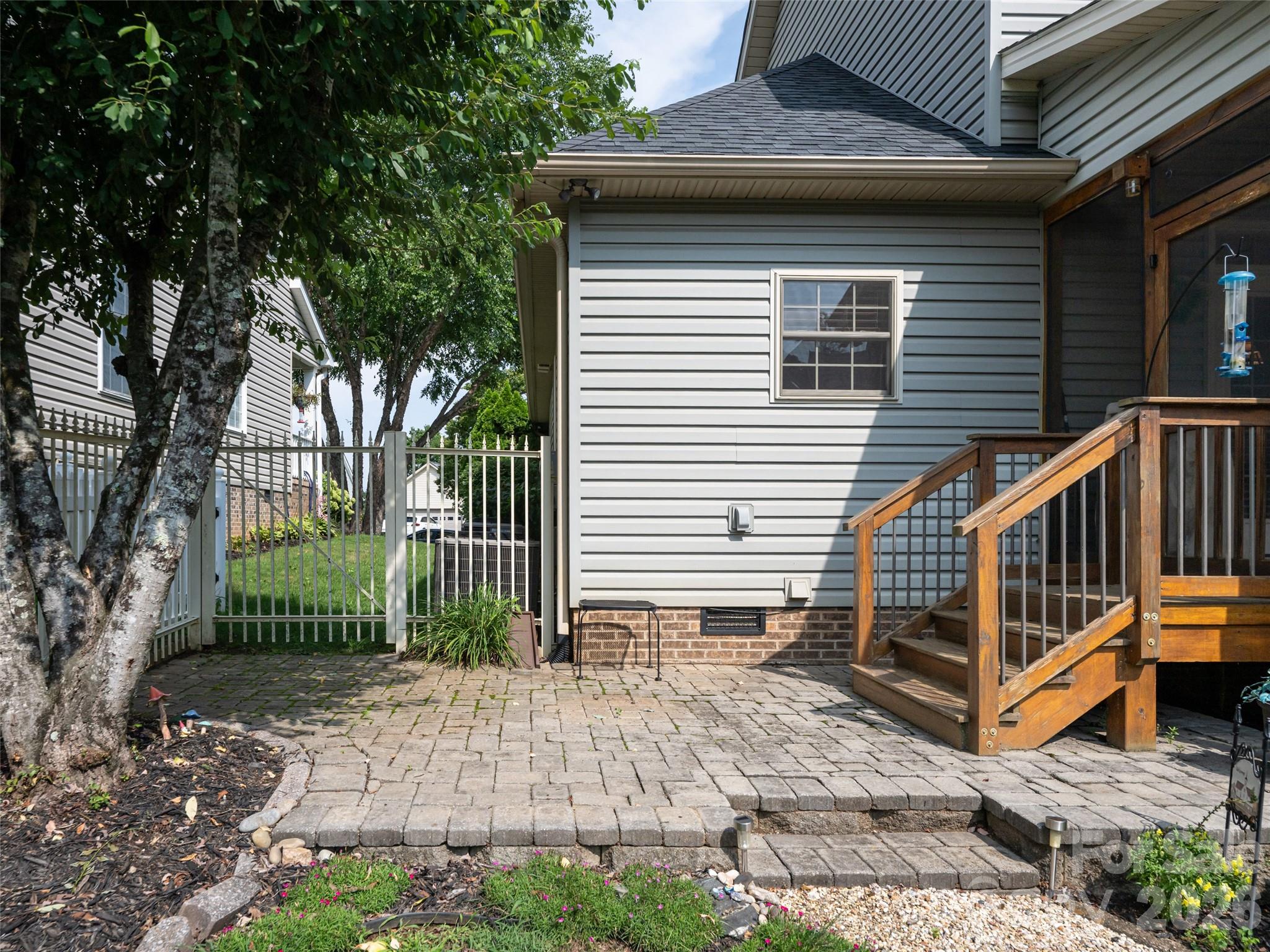 Single Family Residence at 80 Driftstone Circle, Arden, photo 28 of 31