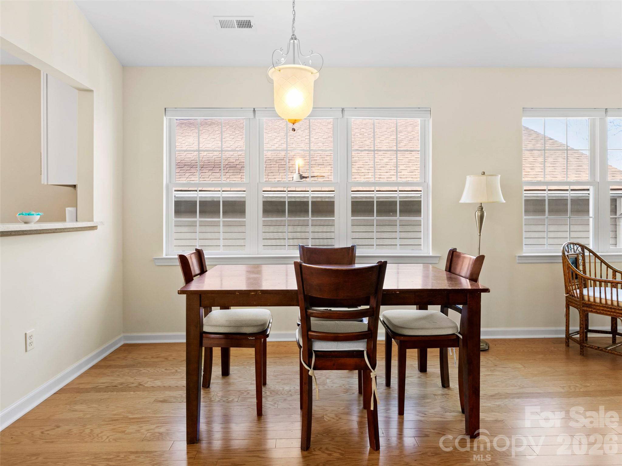 Single Family Residence at 305 Ewarts Hill Road, Hendersonville, photo 6 of 35
