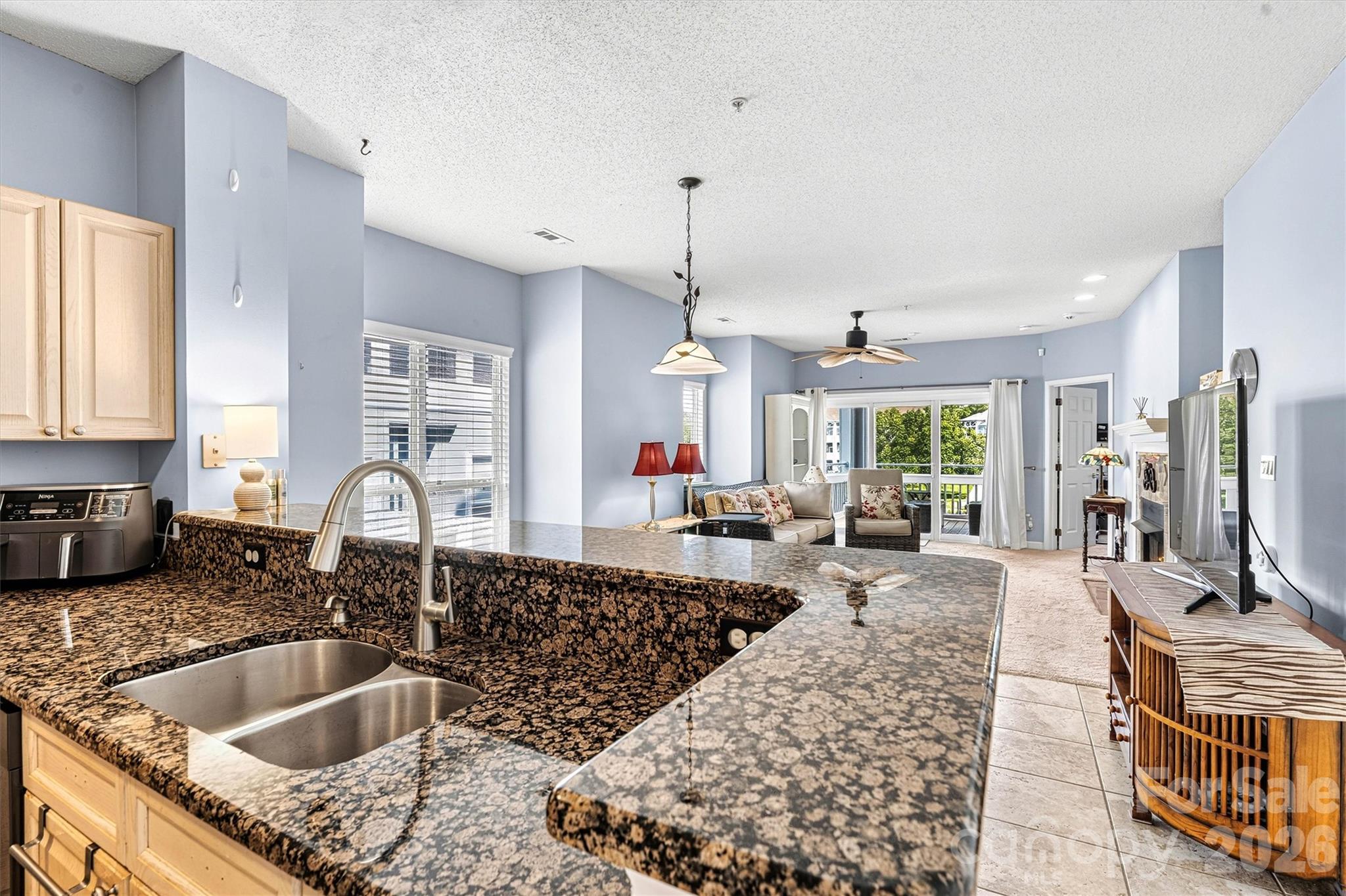 Condominium at 18824 Nautical Drive, Cornelius, photo 10 of 23