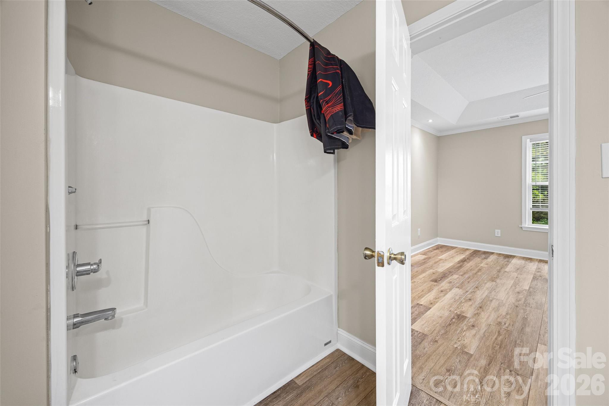 Primary bath - 5408 Mallard Lane, Gastonia