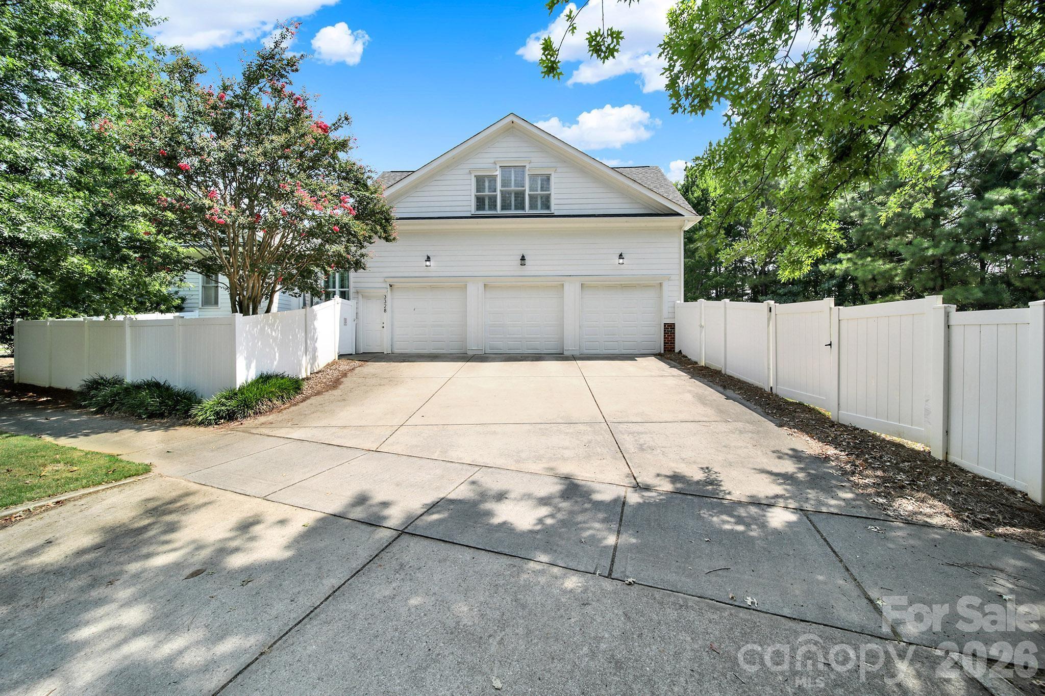 Single Family Residence at 3328 Richards Crossing, Fort Mill, photo 35 of 41