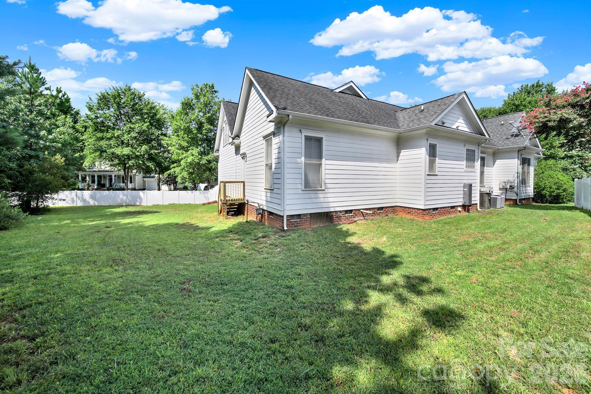 Single Family Residence at 3328 Richards Crossing, Fort Mill, photo 38 of 41