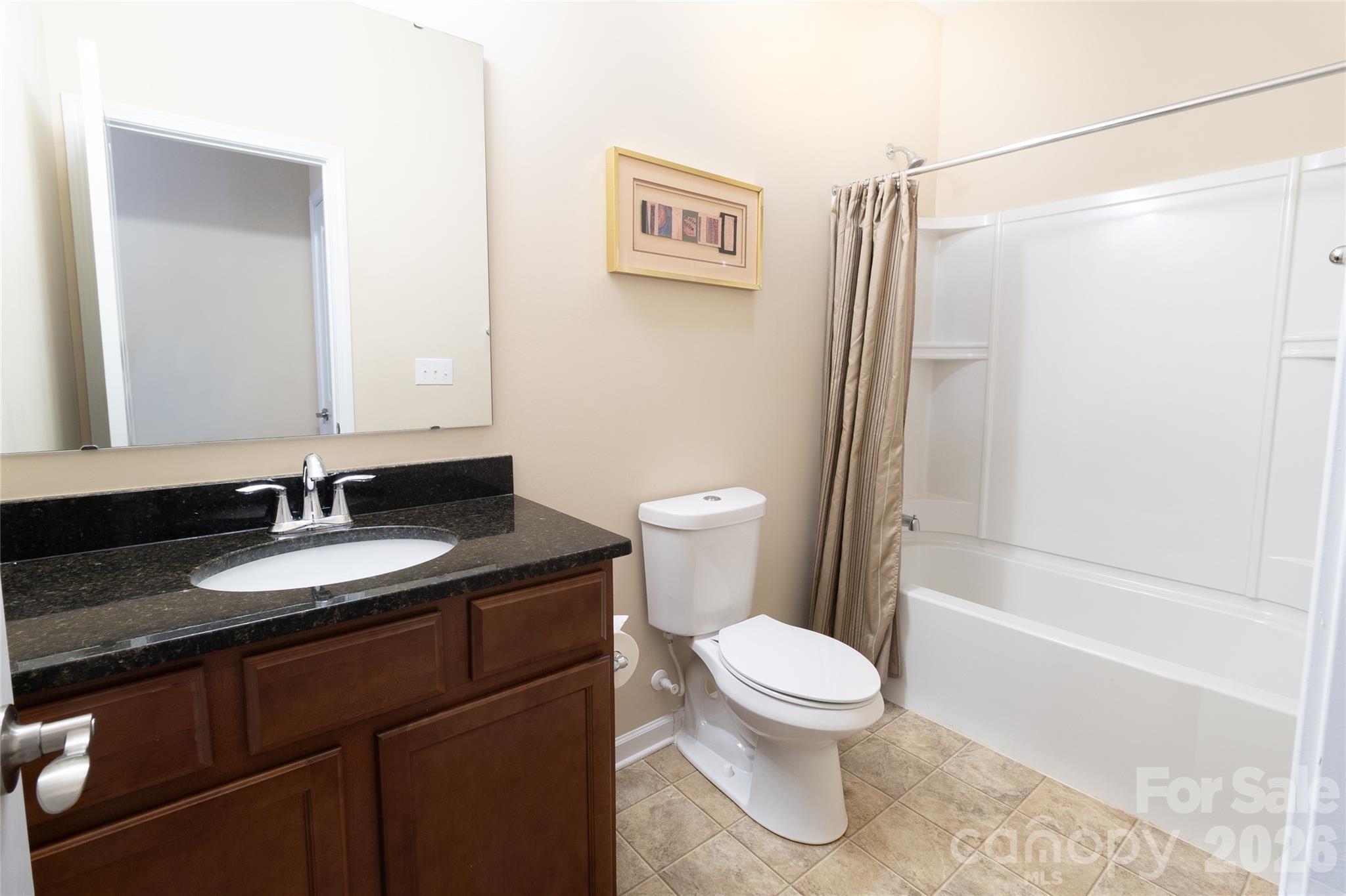Single Family Residence at 5061 Newport Lakes Drive, Rock Hill, photo 15 of 20