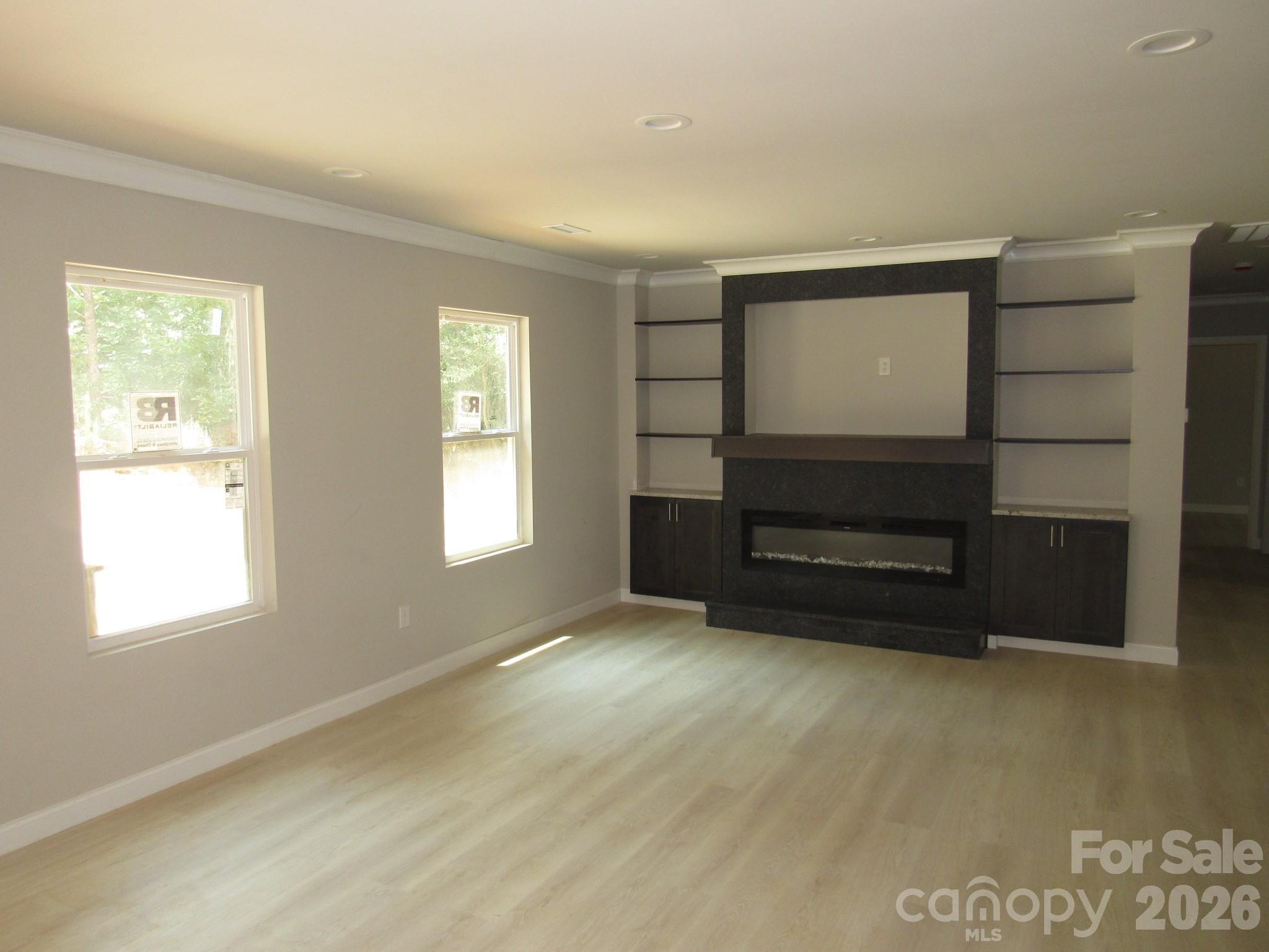 Single Family Residence at 92 Saint Charles Court, Hickory, photo 9 of 18