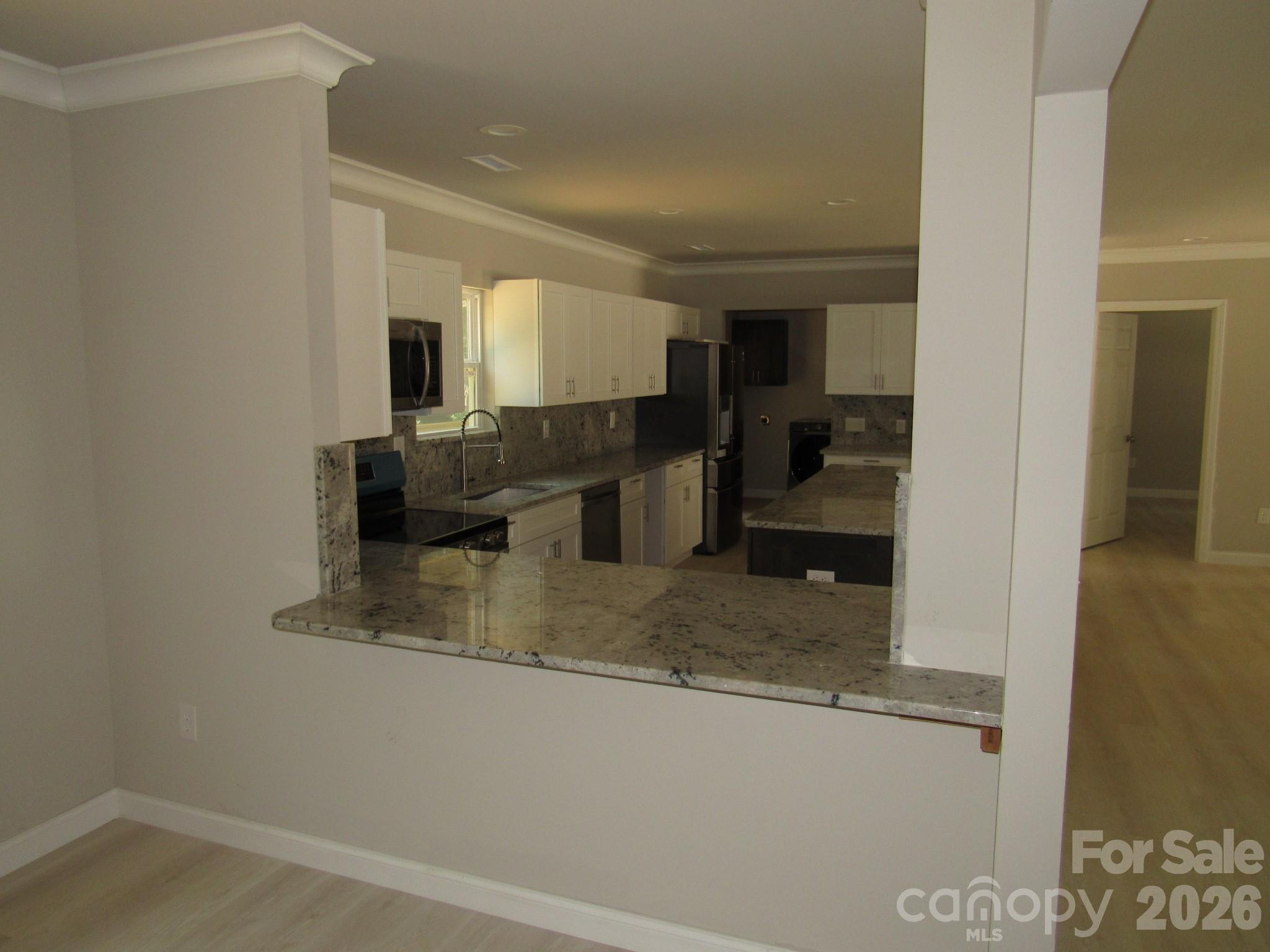 Single Family Residence at 92 Saint Charles Court, Hickory, photo 15 of 18