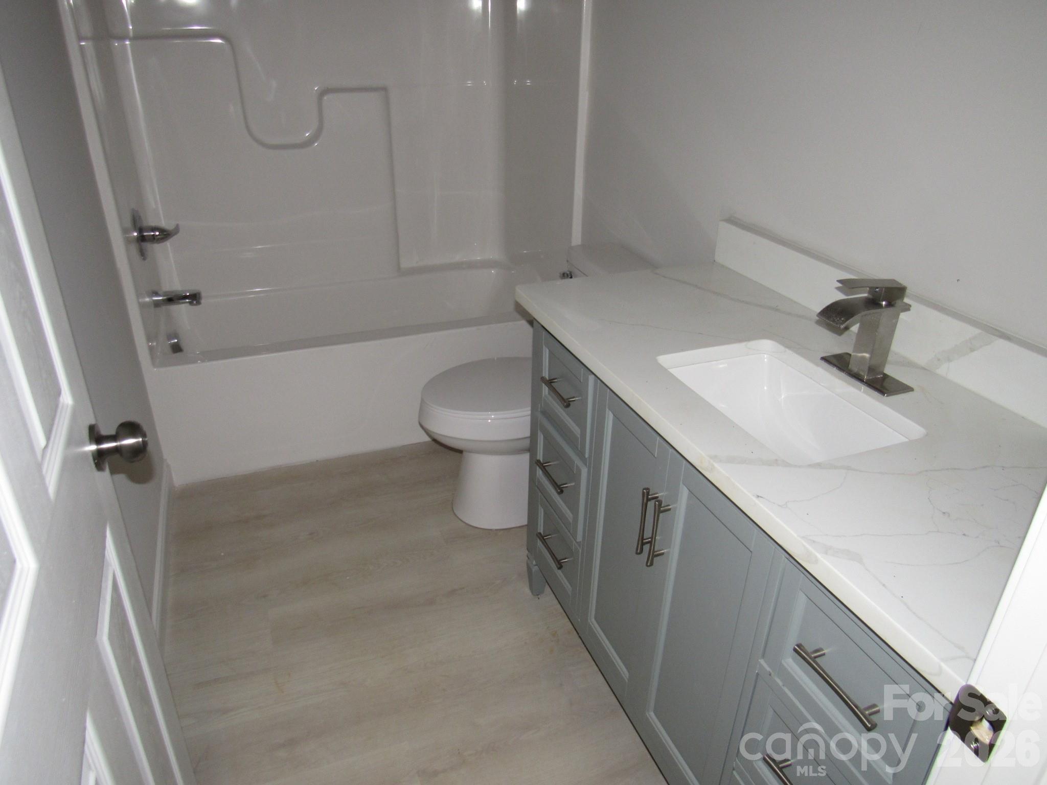 Guest Bathroom - 92 Saint Charles Court, Hickory