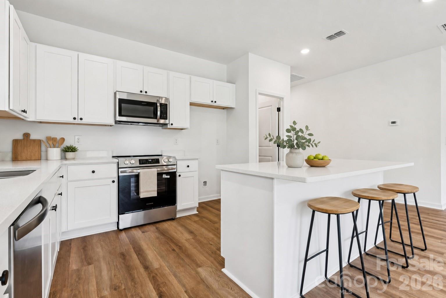 Virtually Staged - 1004 Oak Hill Drive, Monroe