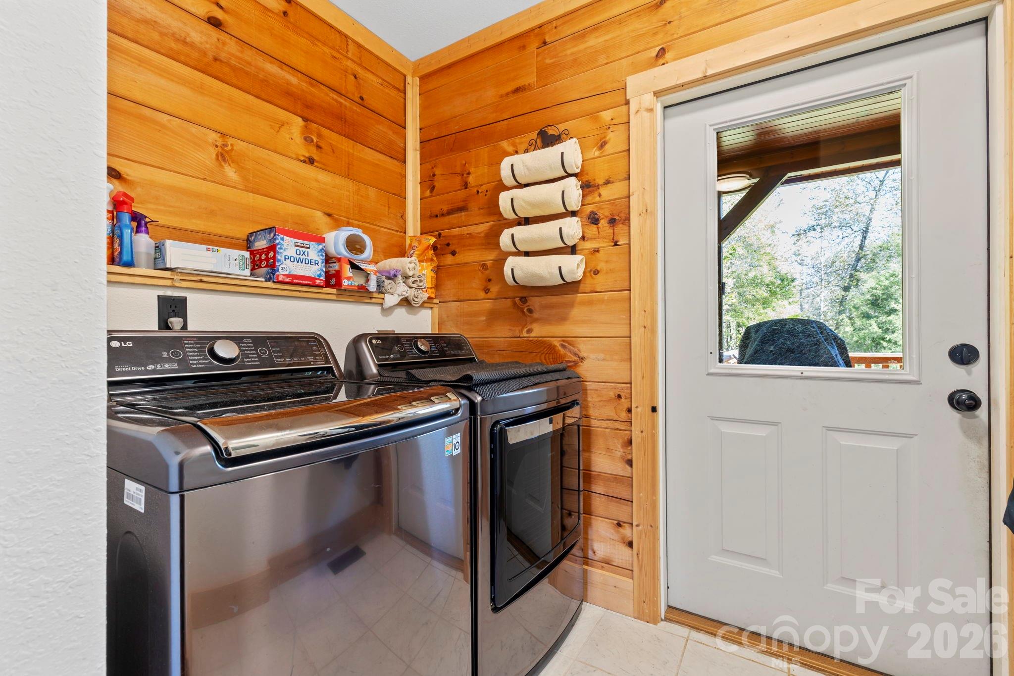 Single Family Residence at 225 Burnt Meadow Lane, Union Mills, photo 20 of 48