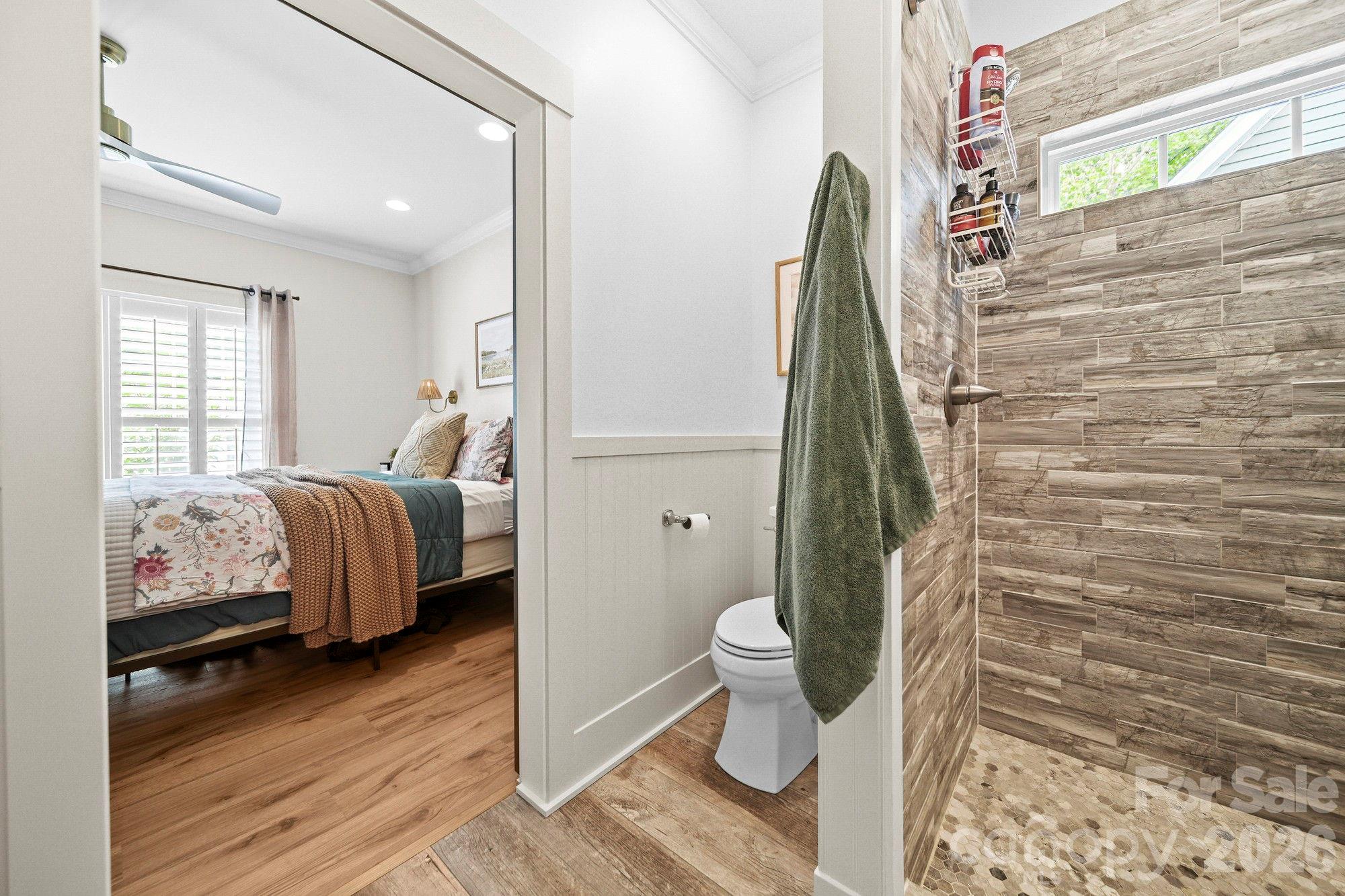 Primary Bathroom - 698 Lake Head Road, Norwood