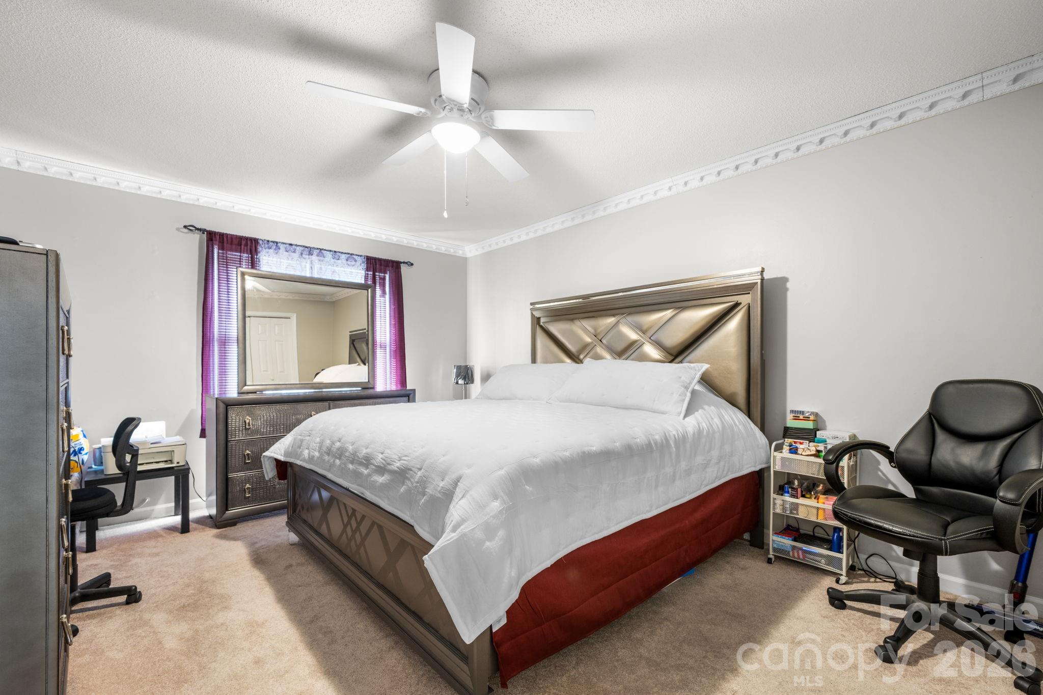 Townhouse at 1330 5th Street NE, Hickory, photo 9 of 23
