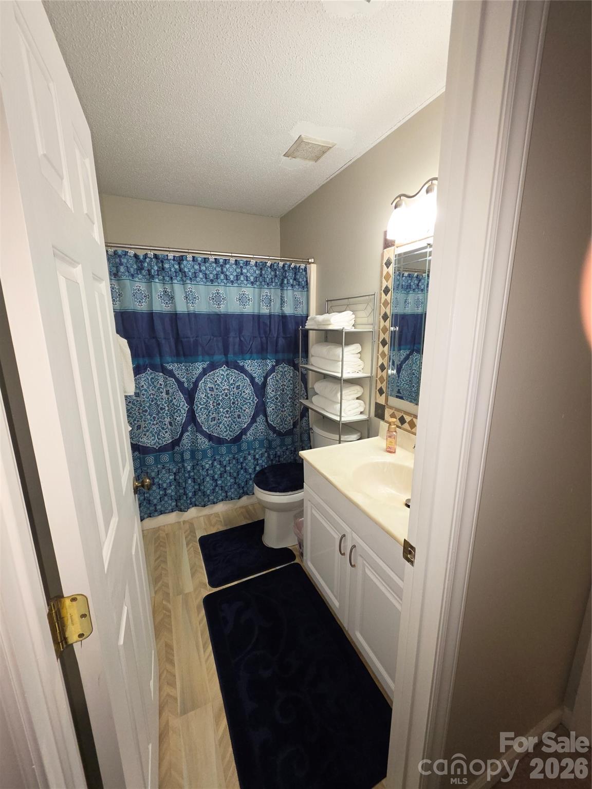 Townhouse at 1330 5th Street NE, Hickory, photo 10 of 23
