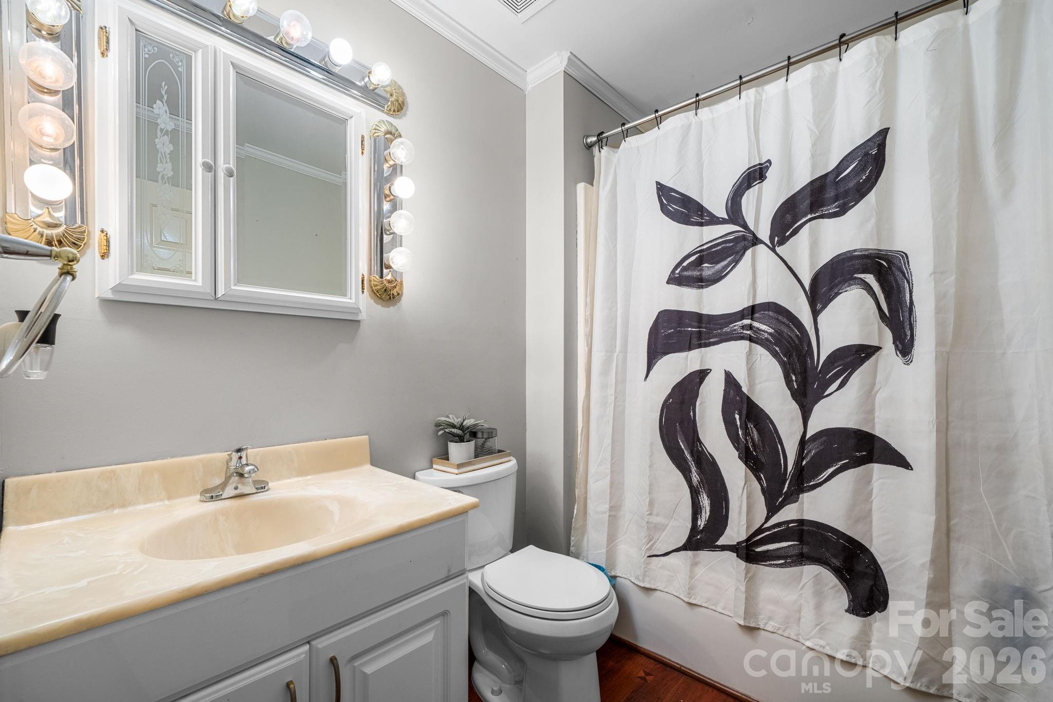 Townhouse at 1330 5th Street NE, Hickory, photo 18 of 23