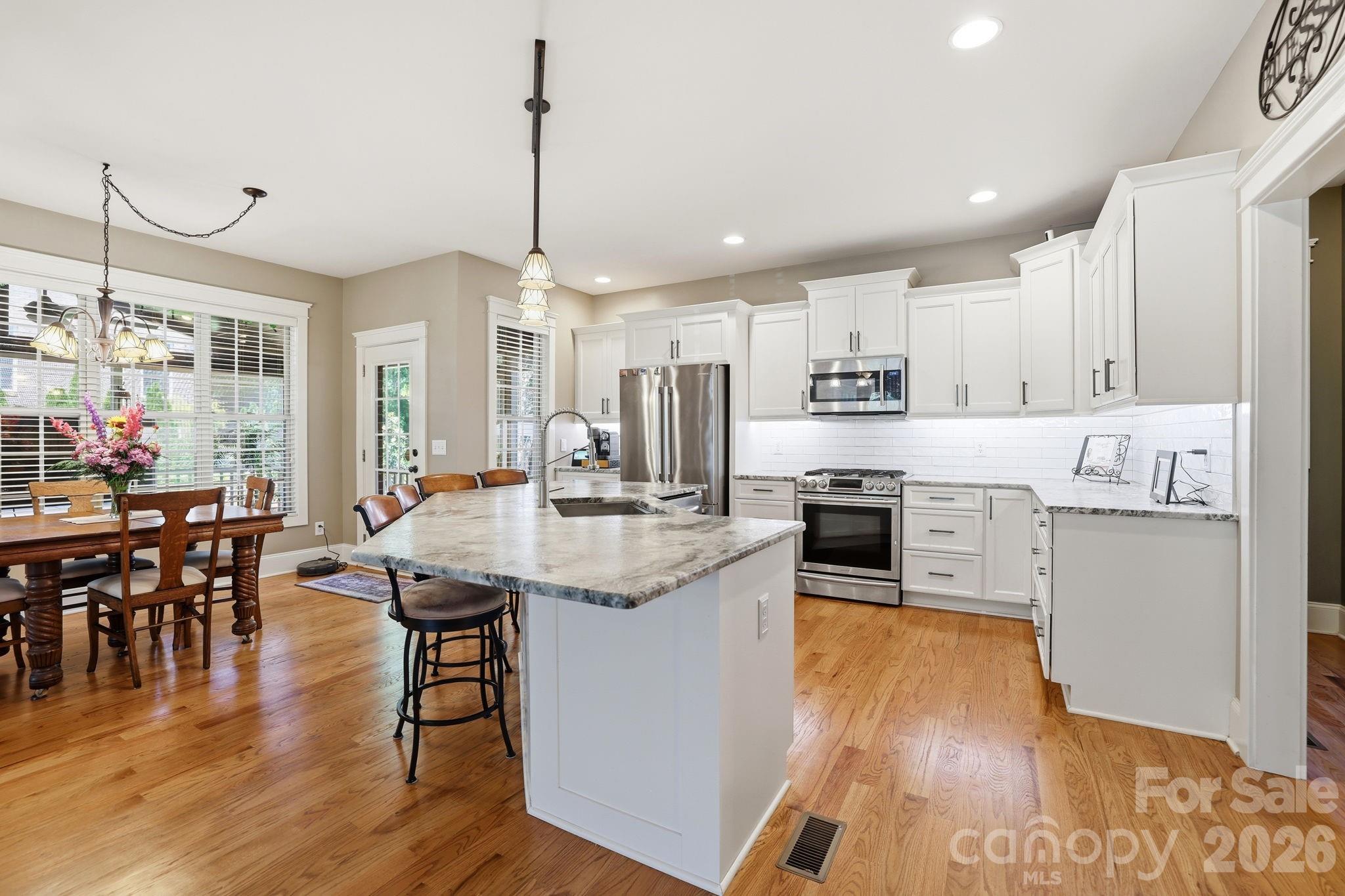 Single Family Residence at 705 Glenn Allen Way, Fort Mill, photo 12 of 48