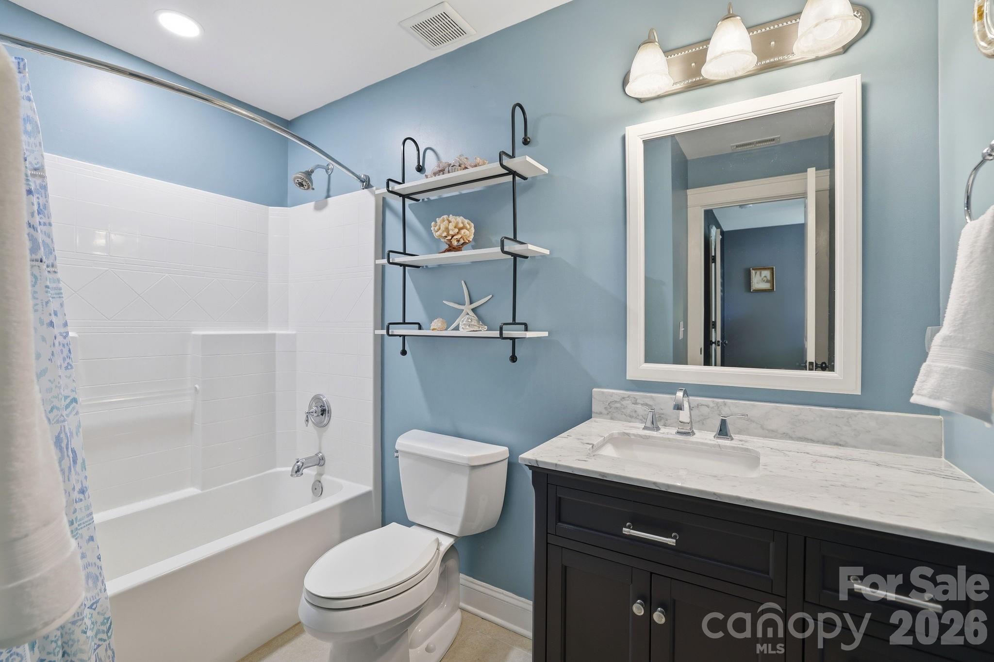 Single Family Residence at 705 Glenn Allen Way, Fort Mill, photo 30 of 48