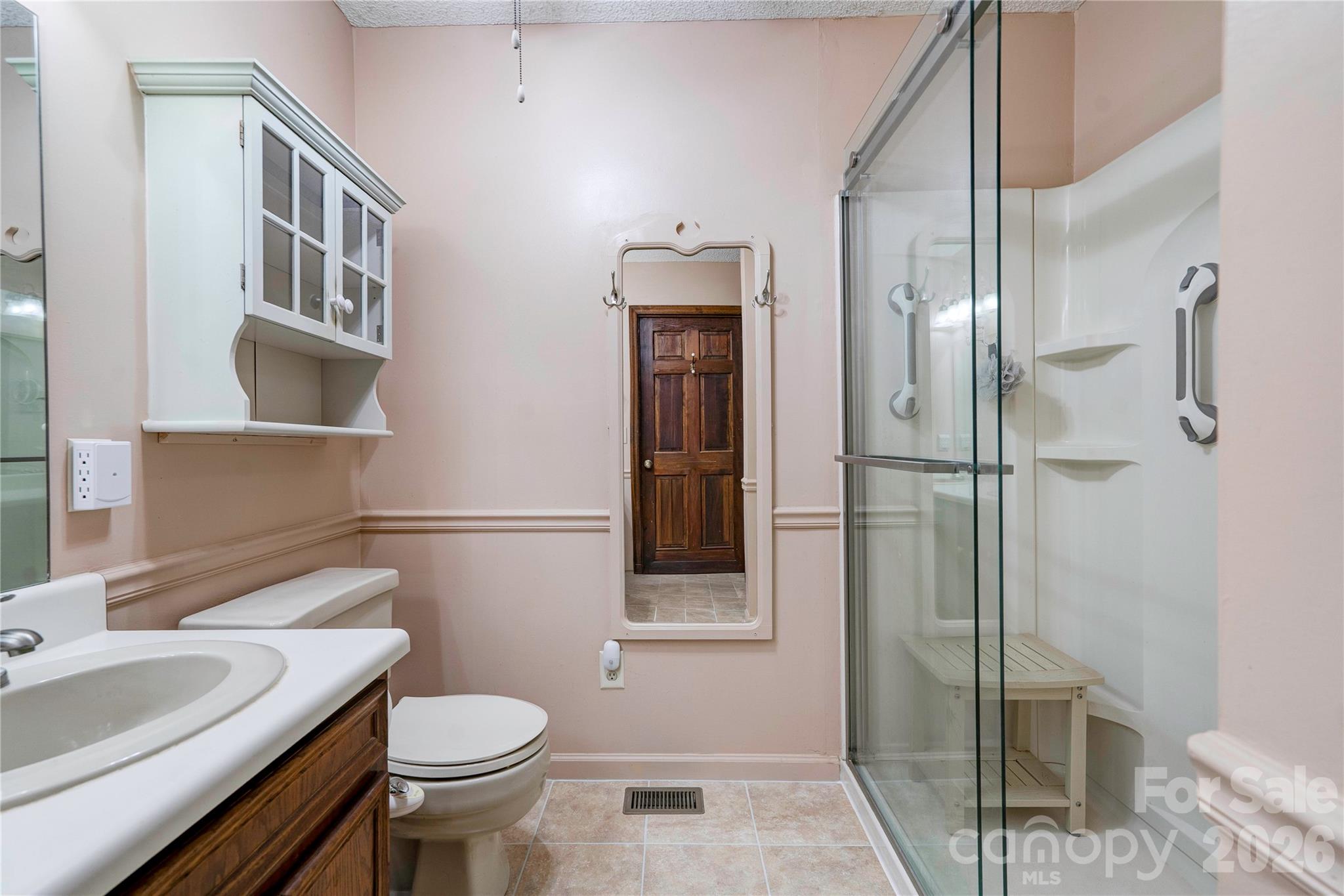 Primary Bathroom - 719 W Zion Church Road, Shelby
