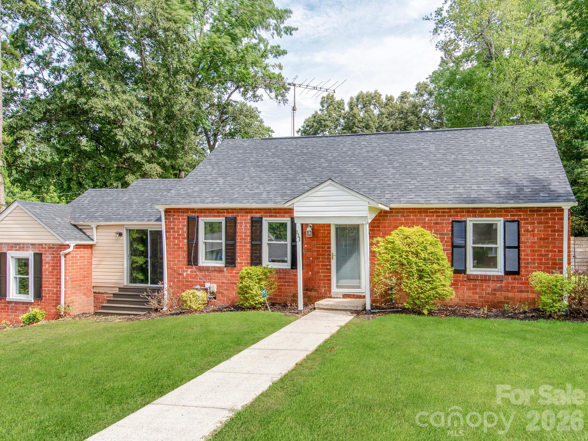 Single Family Residence at 331 Park Road, Albemarle, photo 3 of 27