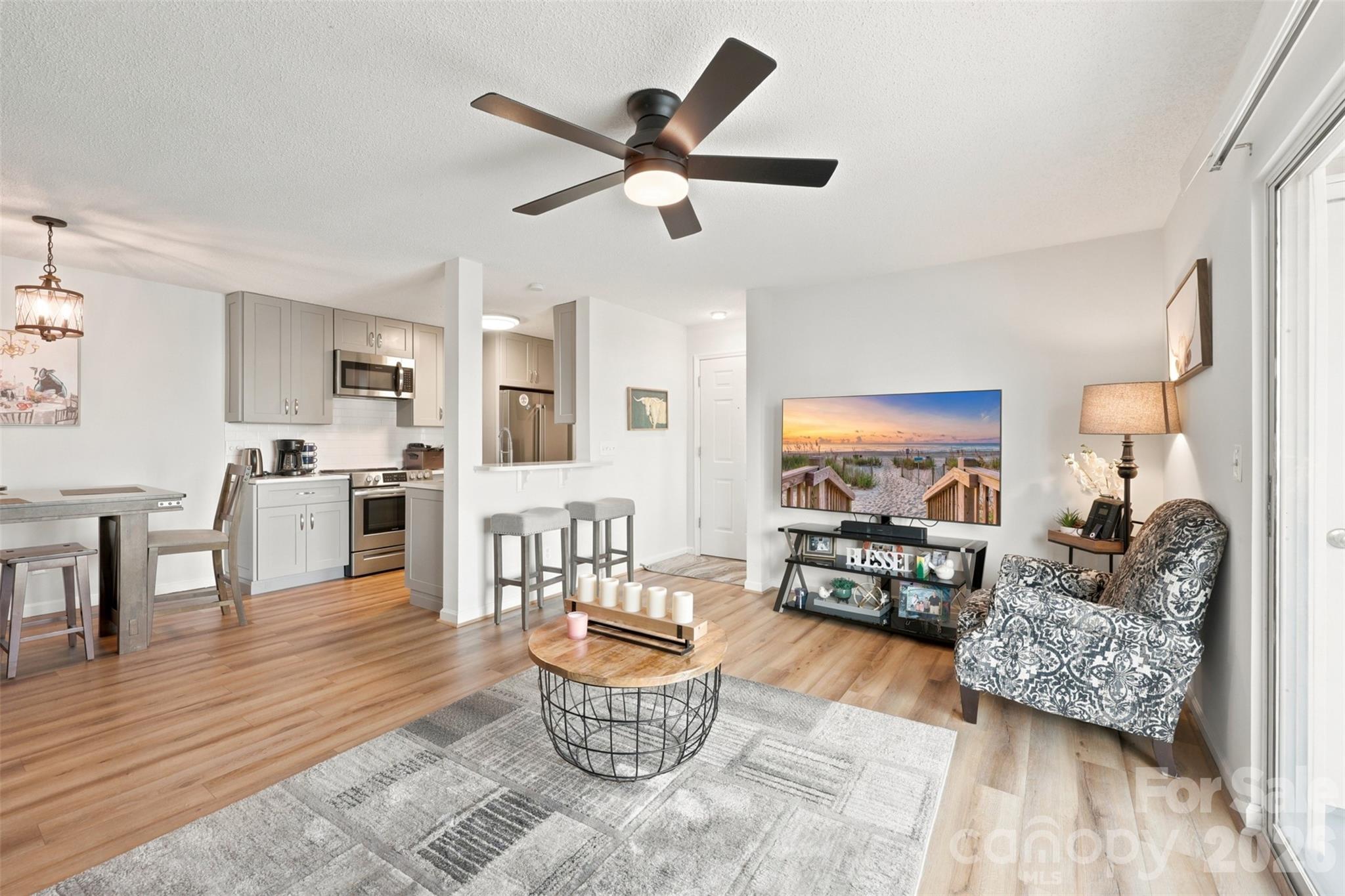Condominium at 2187 Clearwater Drive, Myrtle Beach, photo 10 of 48