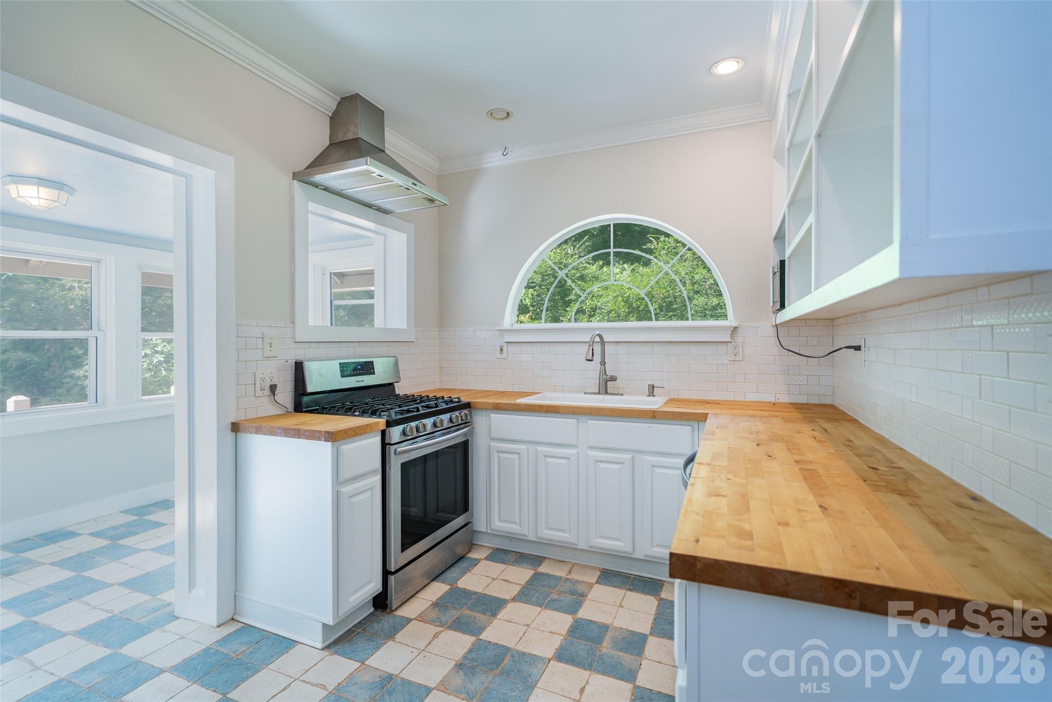 Single Family Residence at 76 Starnes Cove Road, Asheville, photo 17 of 48