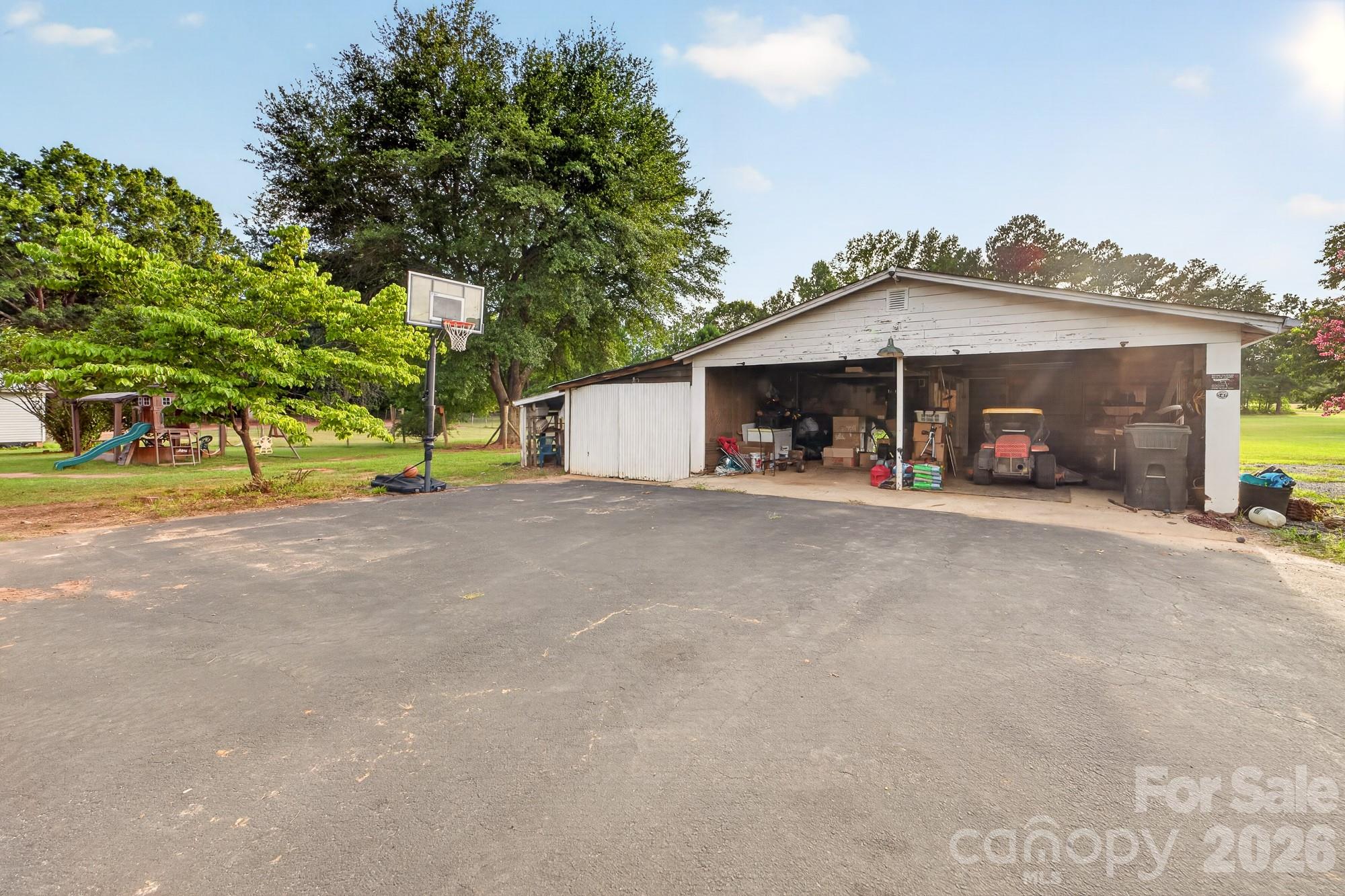 Carport and Storage (Outbuilding 1) - 561 N Shiloh Road, York