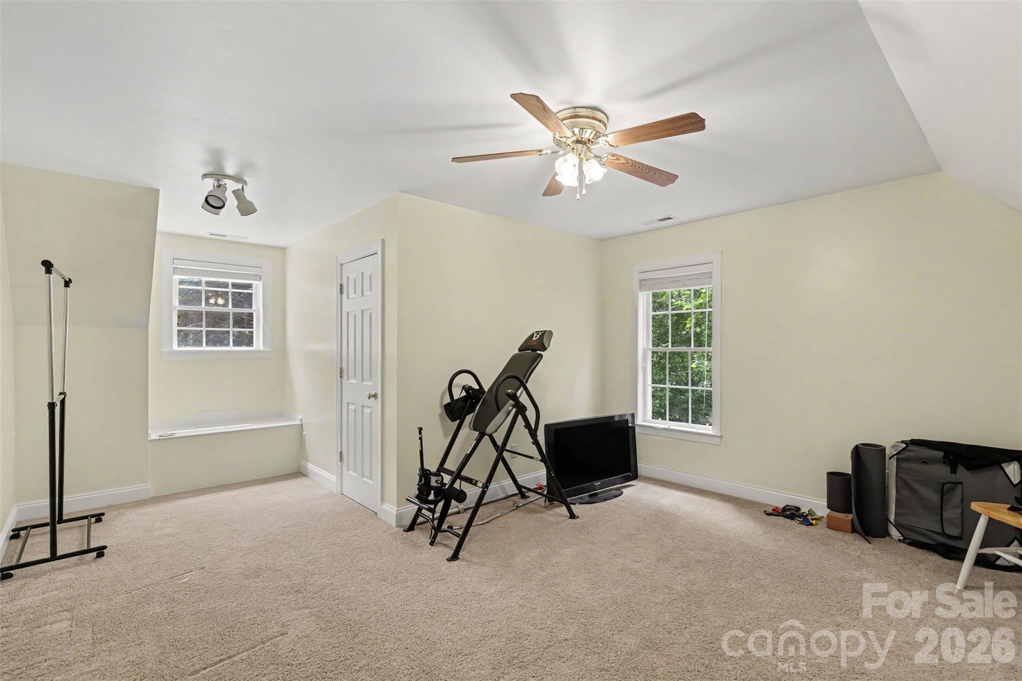 Single Family Residence at 8401 Shelley Mullis Road, Fort Mill, photo 27 of 40