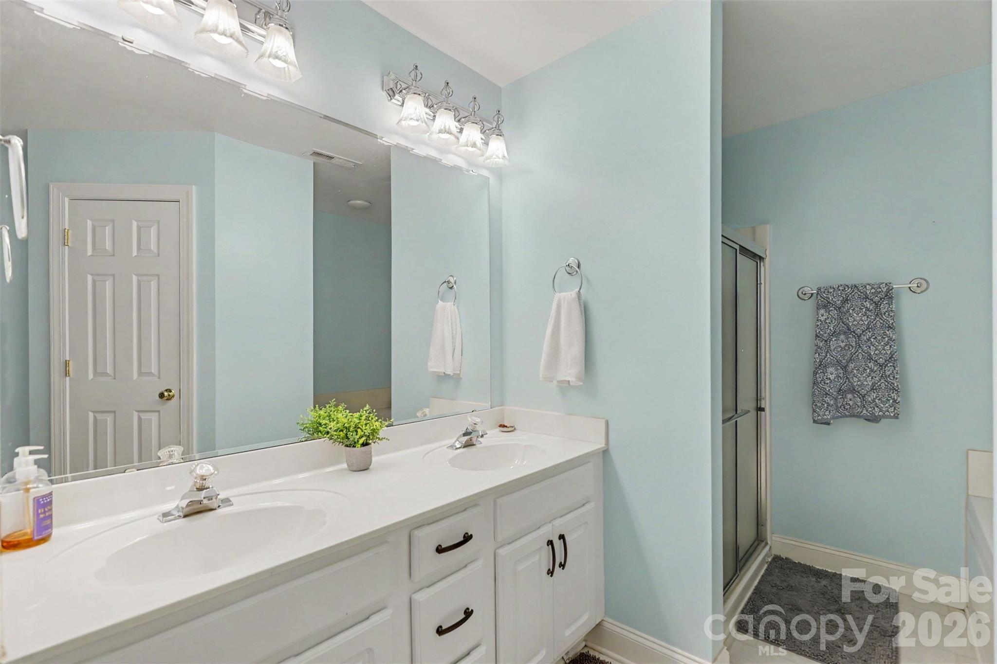 Single Family Residence at 8401 Shelley Mullis Road, Fort Mill, photo 32 of 40