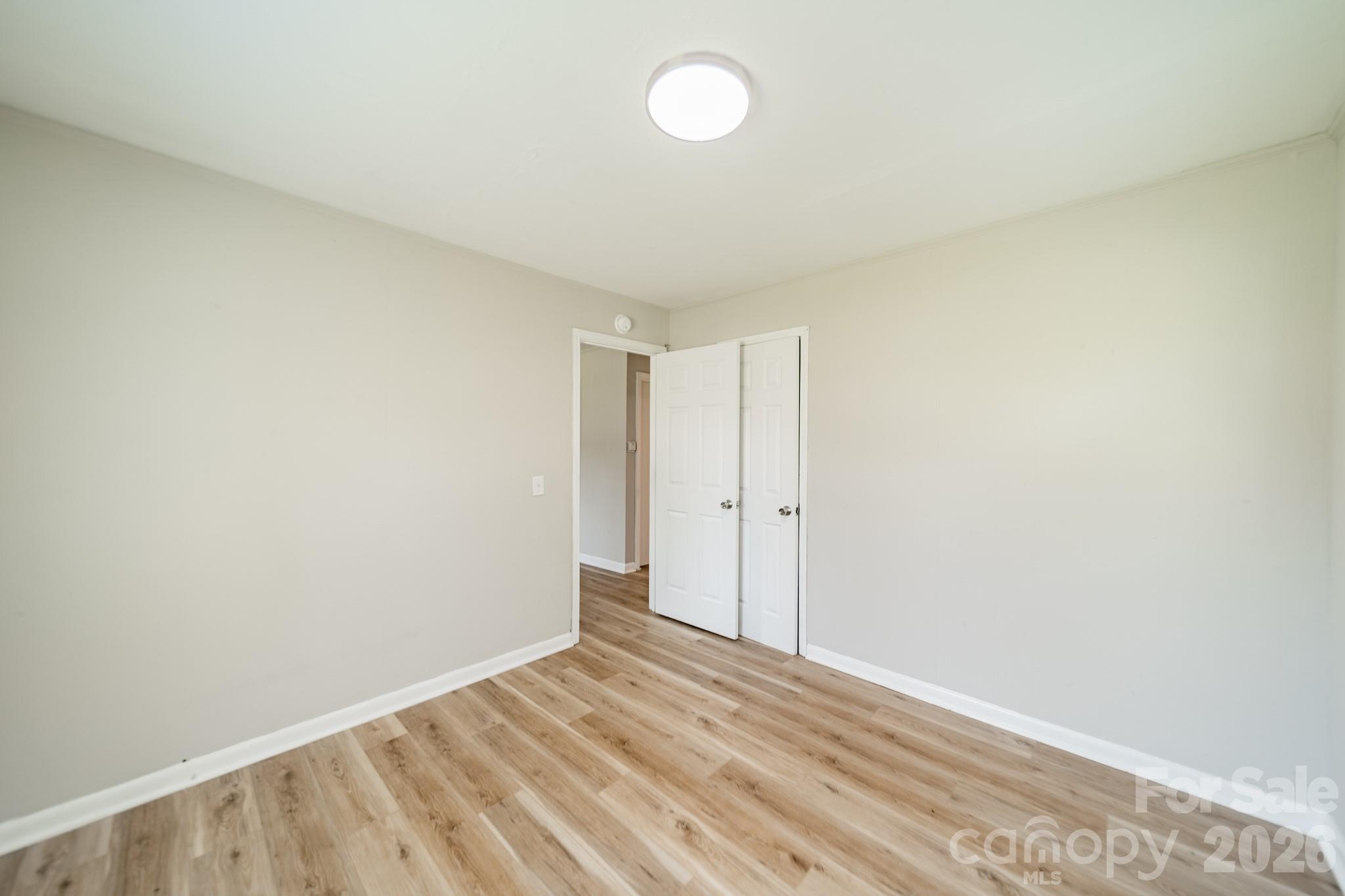 Duplex at 402 E Webb Street, Dallas, photo 17 of 21