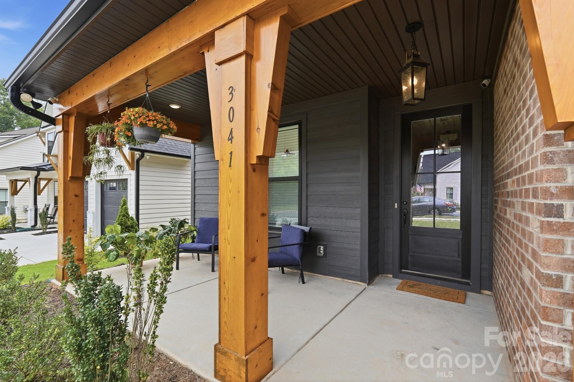 Single Family Residence at 3041 Kinger Lane, Matthews, photo 4 of 47
