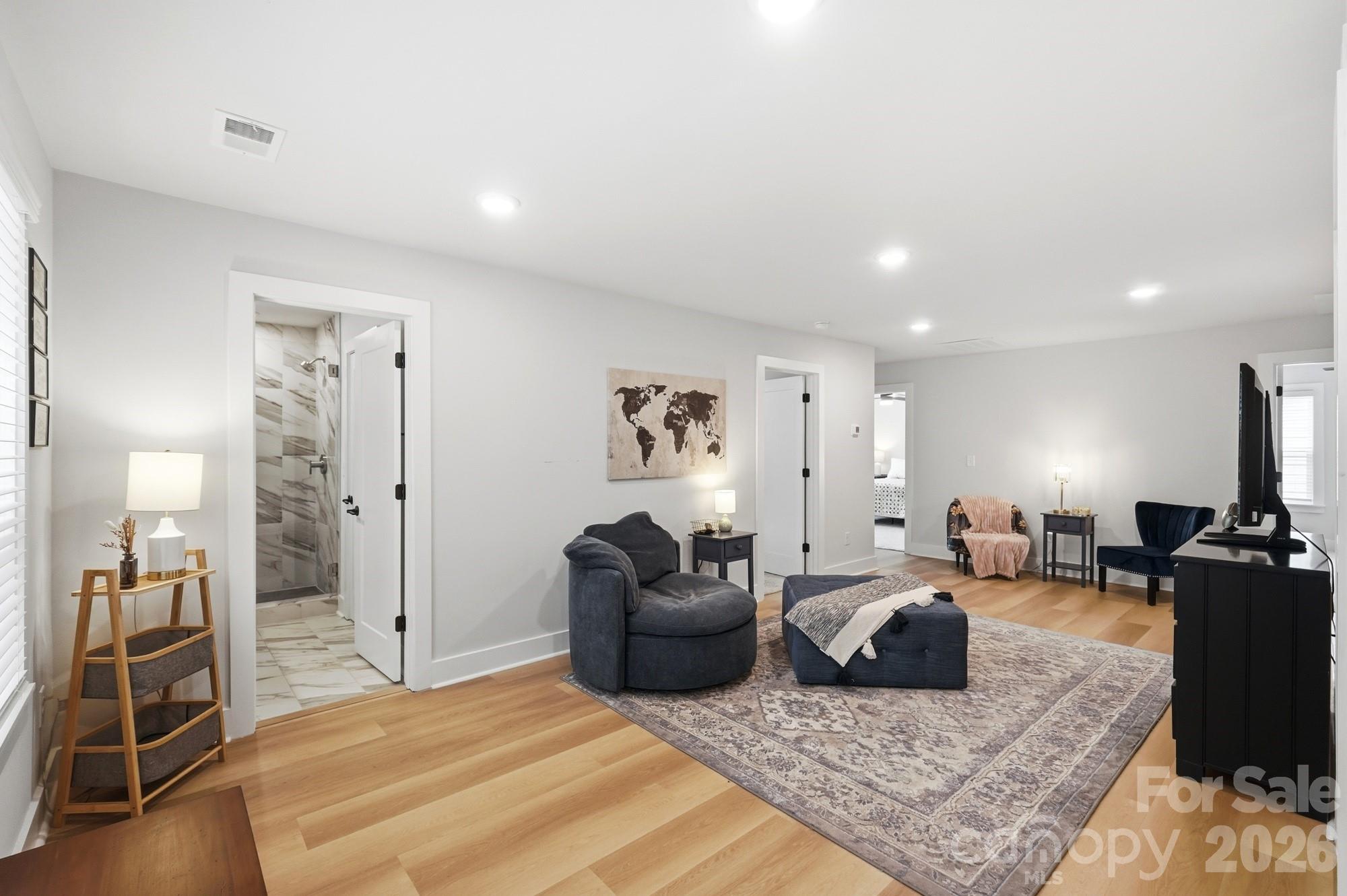 Single Family Residence at 3041 Kinger Lane, Matthews, photo 25 of 47