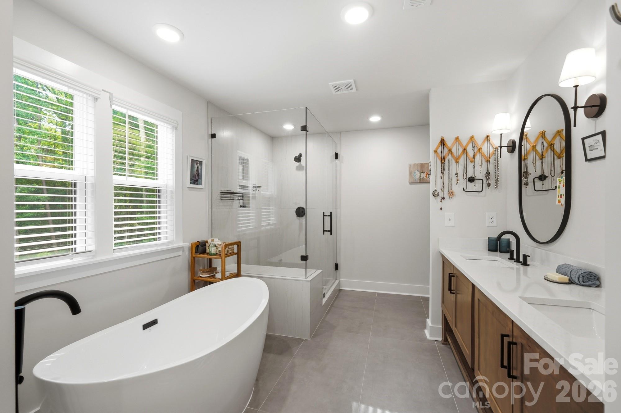 Single Family Residence at 3041 Kinger Lane, Matthews, photo 32 of 47