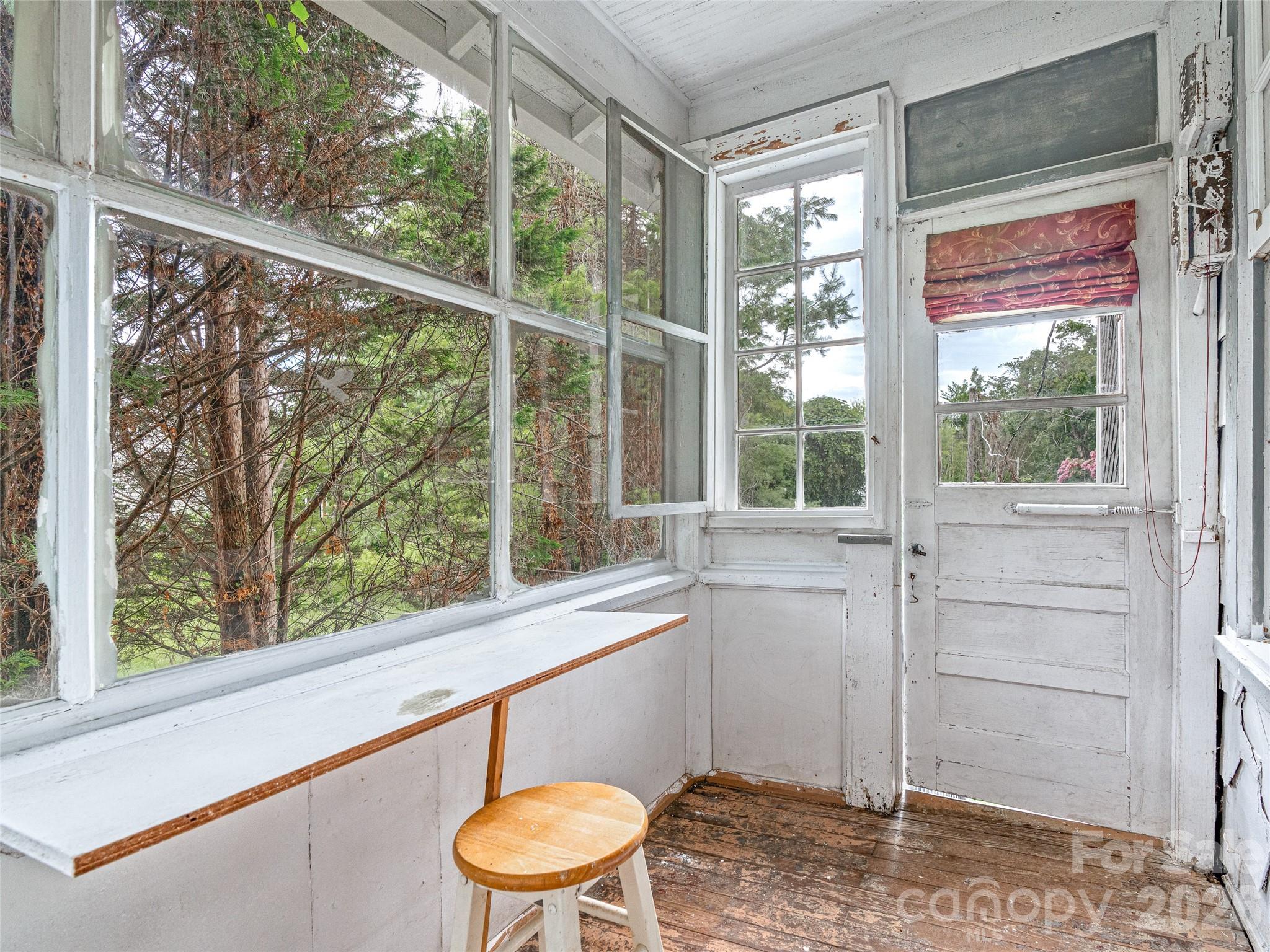 Upper Level Enclosed Back Porch - 111-113 Stewart Street, Hendersonville