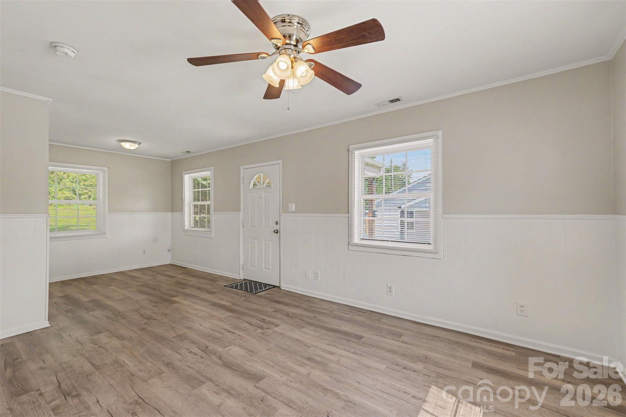 Single Family Residence at 1037 Cherokee Avenue, Rock Hill, photo 5 of 34