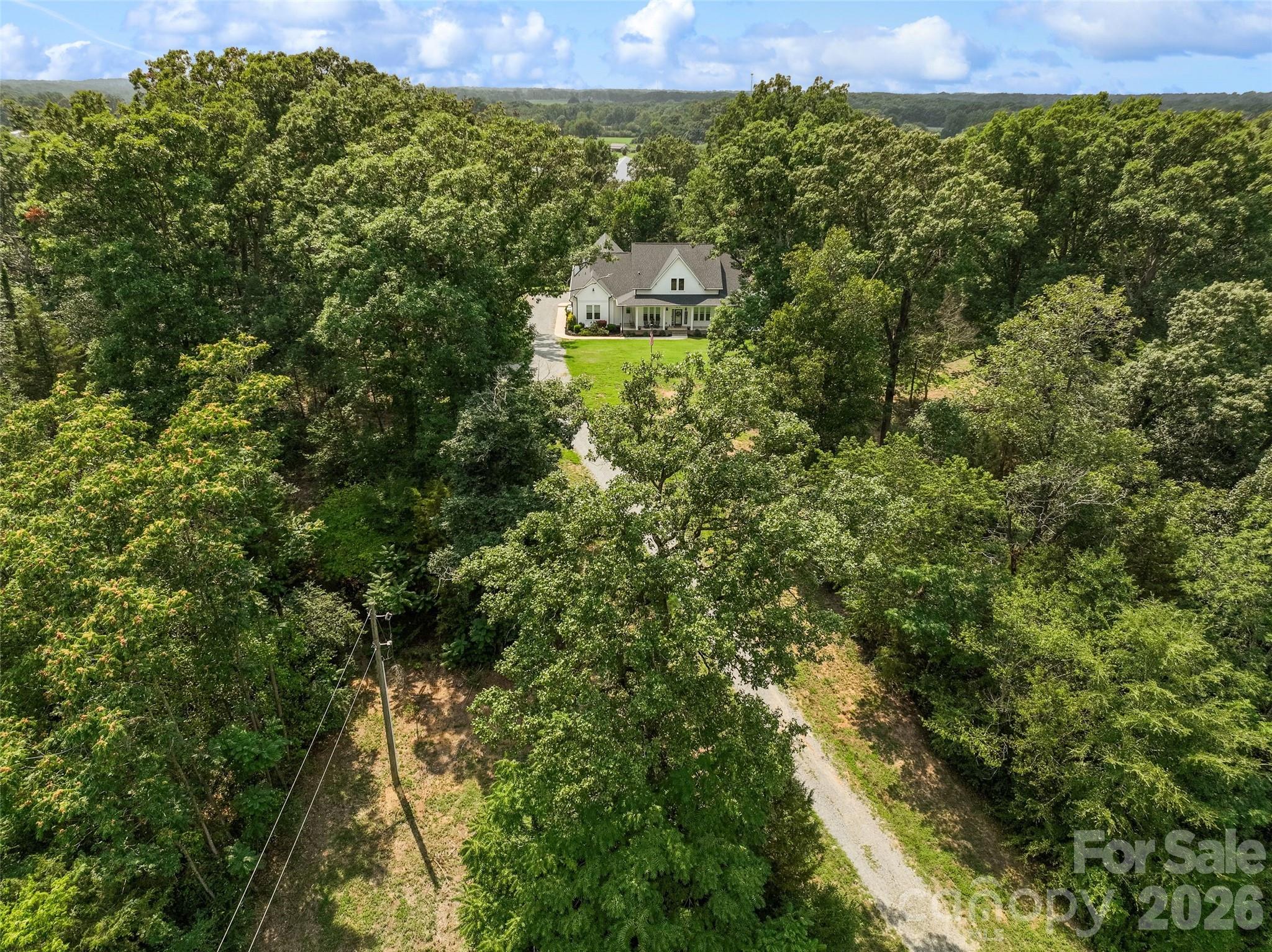 Single Family Residence at 1421 Hamilton Crossroads Road, Marshville, photo 7 of 40