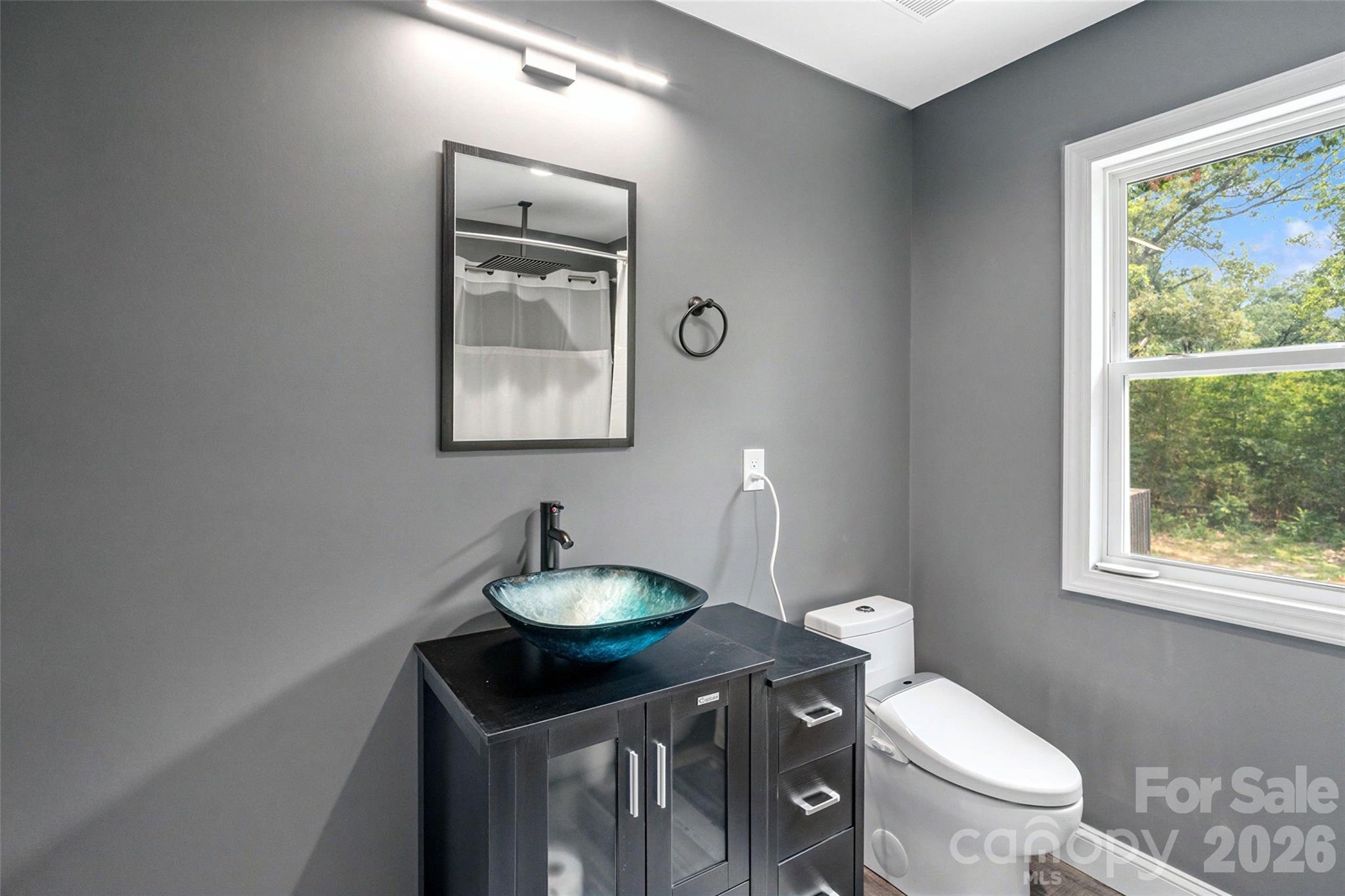 Upstairs Bathroom - 1421 Hamilton Crossroads Road, Marshville