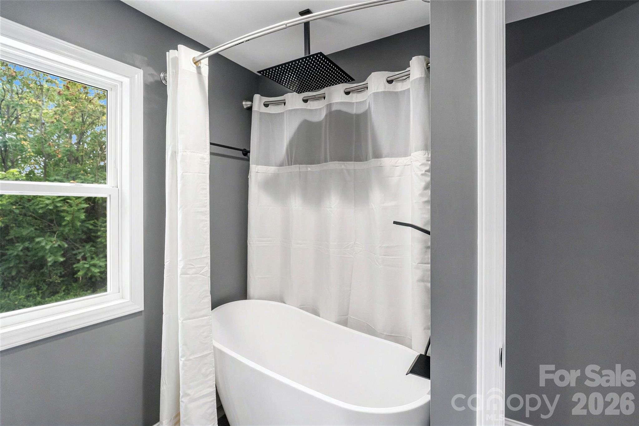 Upstairs Bathroom - 1421 Hamilton Crossroads Road, Marshville