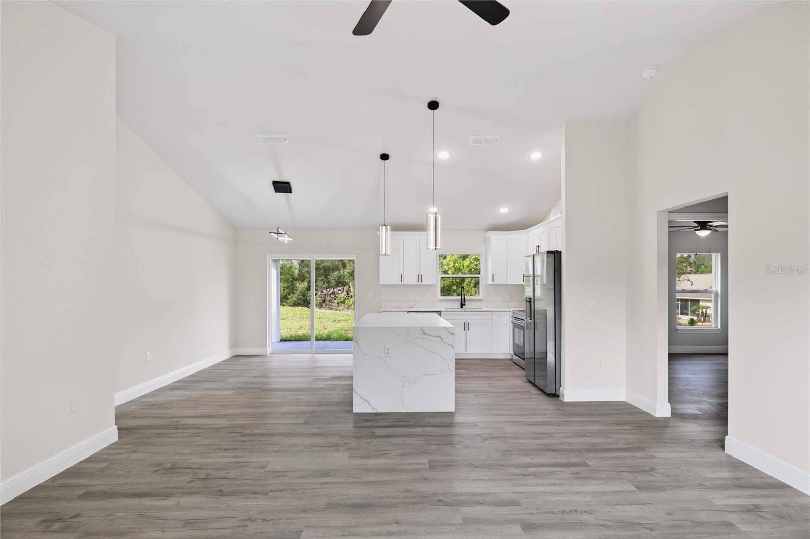Single Family Residence at 2902 W EDISON PL, DUNNELLON, photo 16 of 38