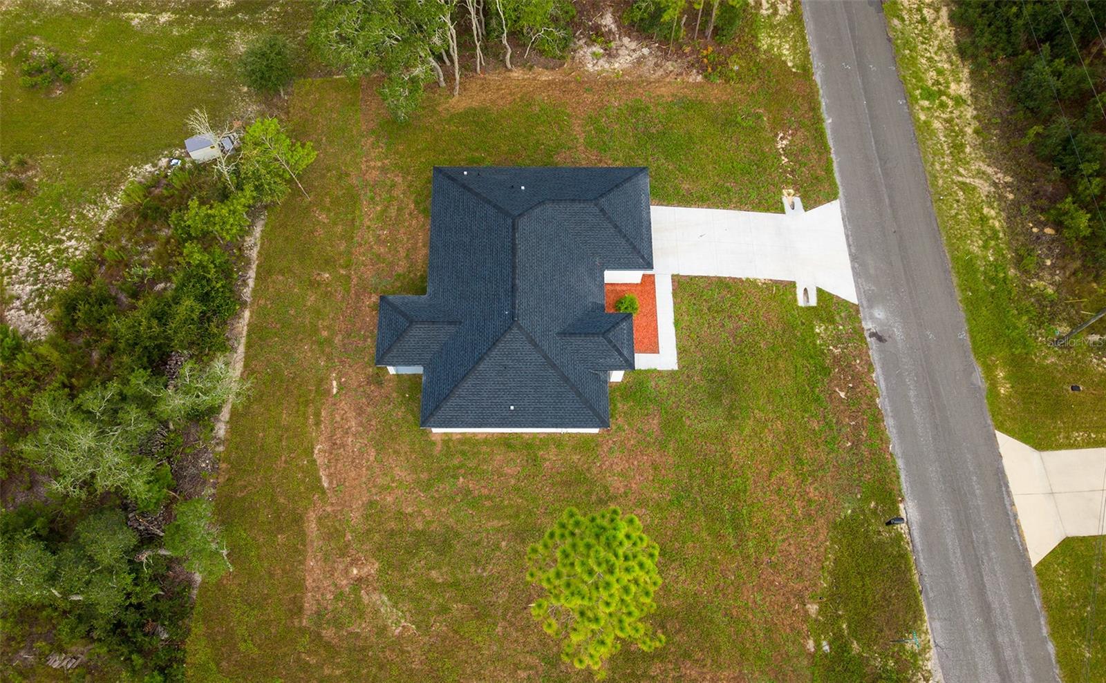 Single Family Residence at 2902 W EDISON PL, DUNNELLON, photo 36 of 38
