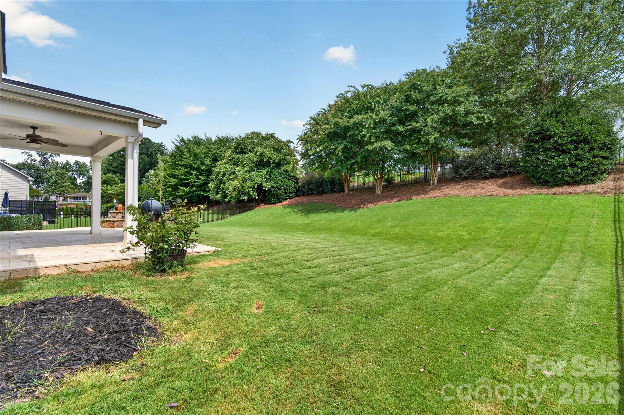 Single Family Residence at 113 Heron Cove Loop, Mooresville, photo 7 of 36