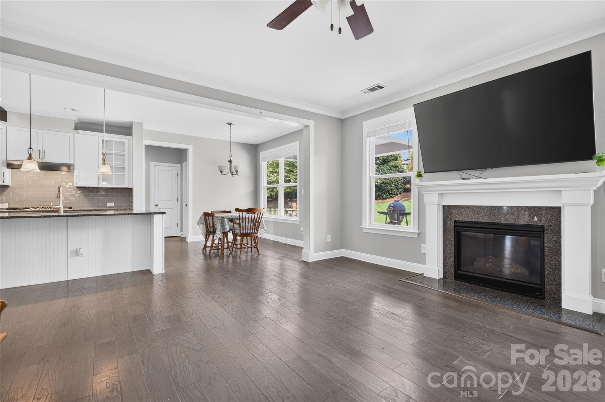 Single Family Residence at 113 Heron Cove Loop, Mooresville, photo 18 of 36