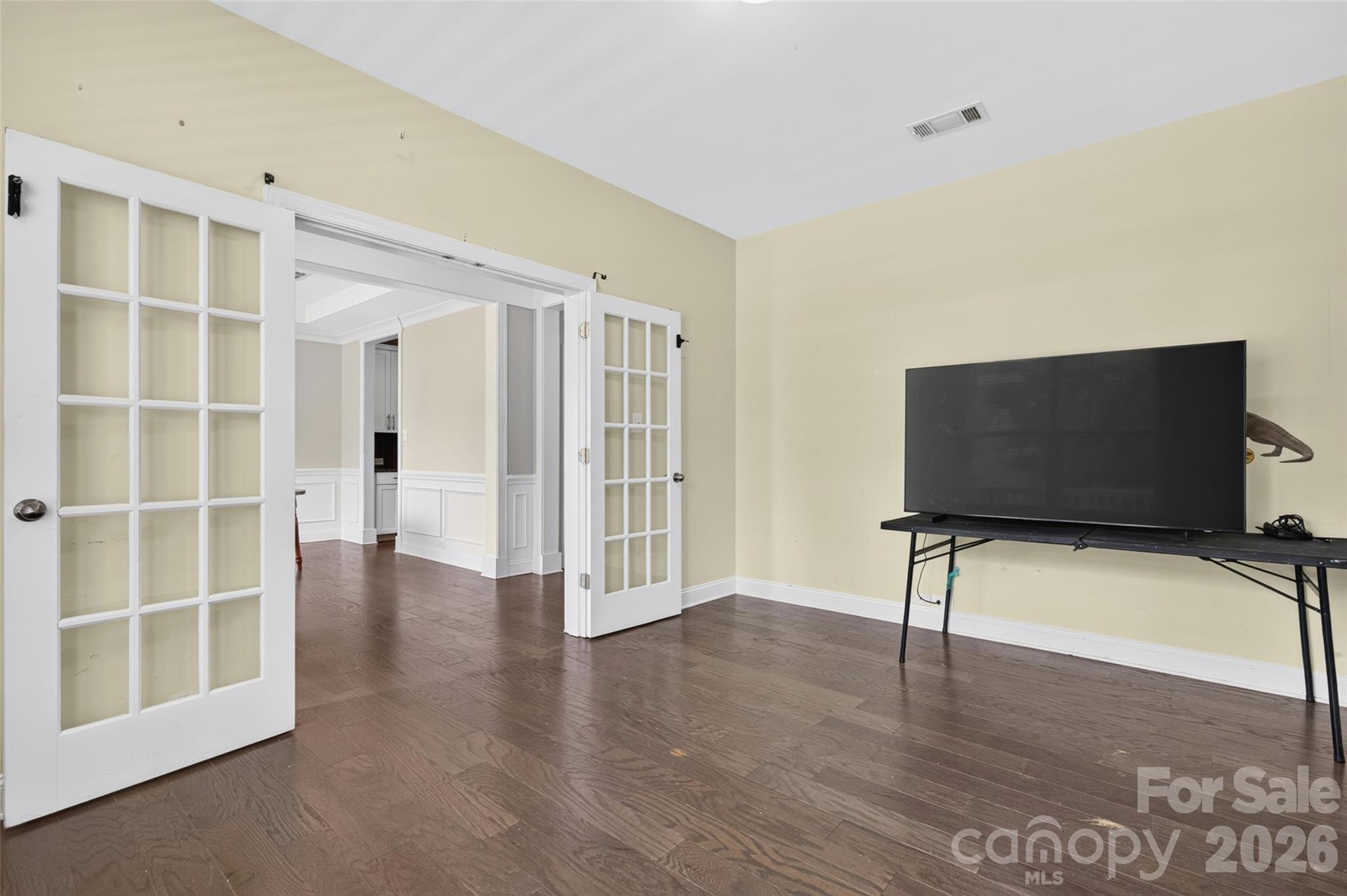 Single Family Residence at 113 Heron Cove Loop, Mooresville, photo 24 of 36