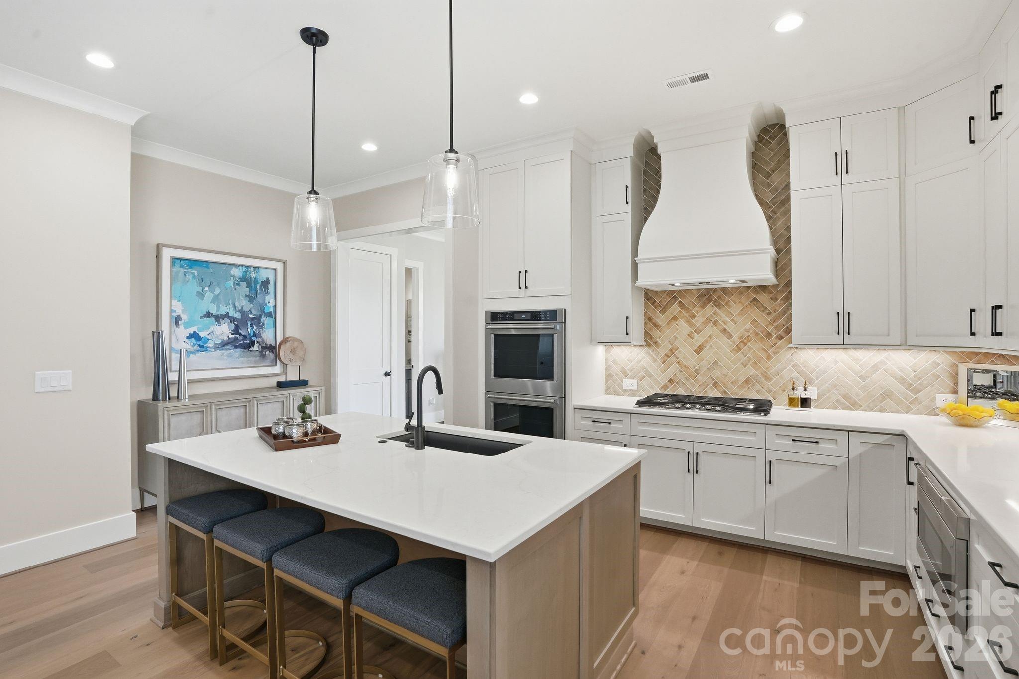 Single Family Residence at 19024 Newburg Hill Road, Davidson, photo 7 of 33