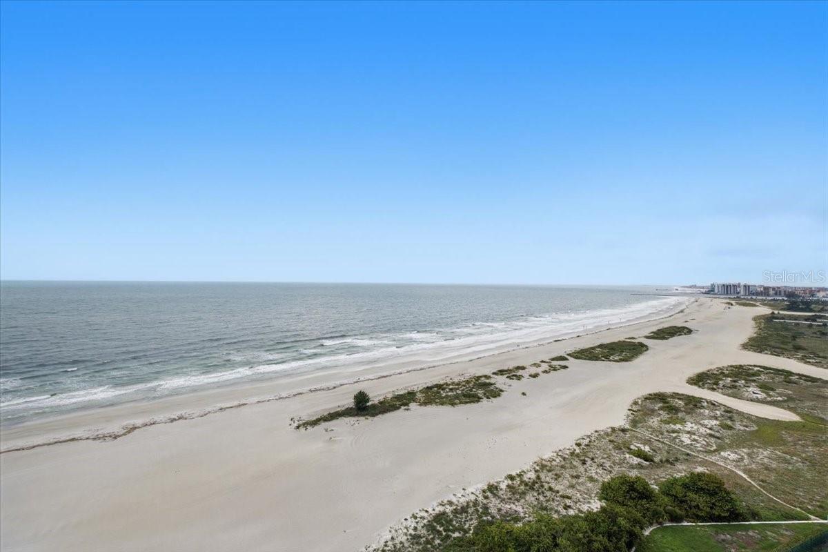 Condominium at 1310 GULF BLVD #18C, CLEARWATER, photo 31 of 57