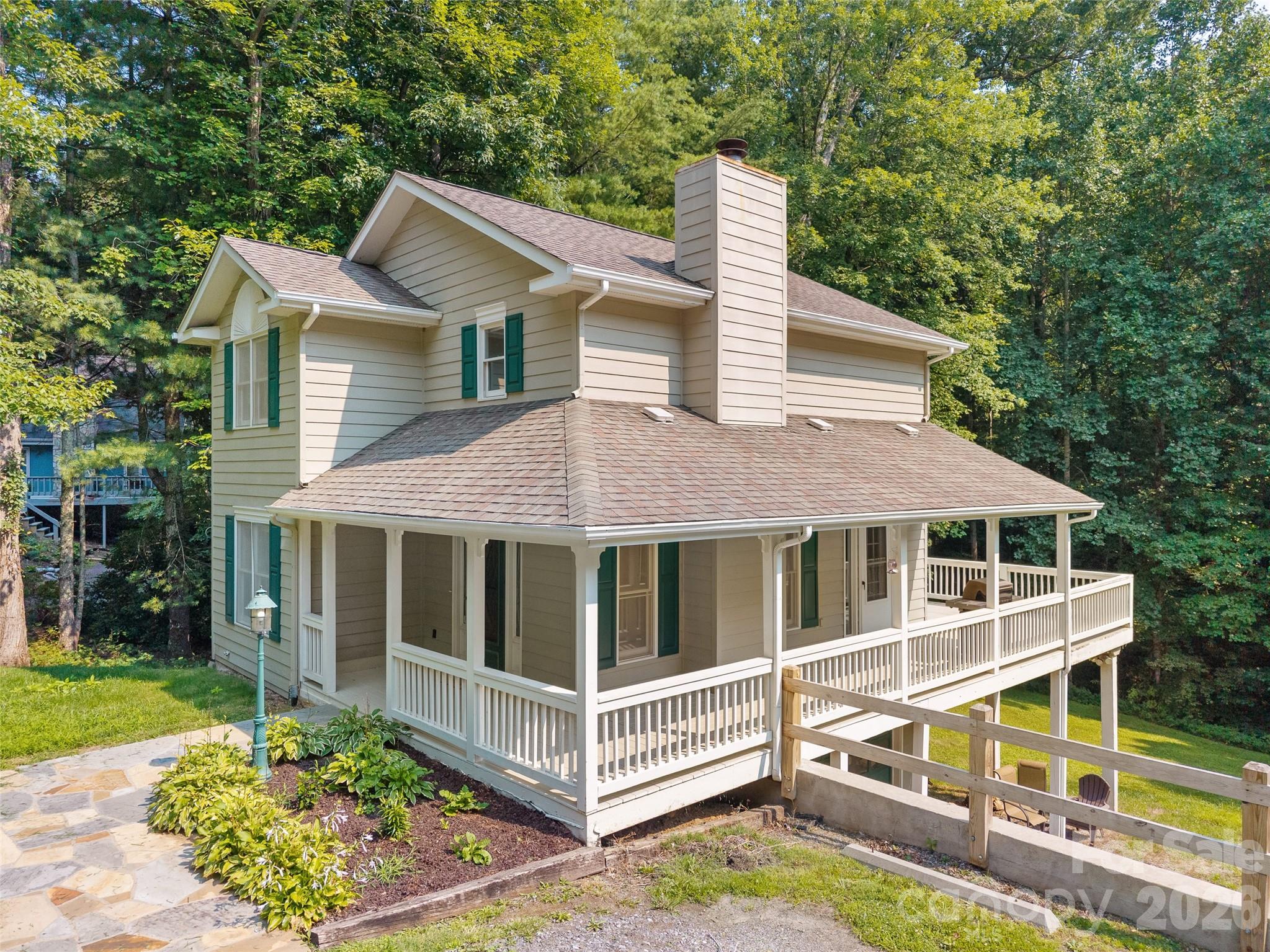 Side View - 218 Junaluska Oaks Drive, Waynesville