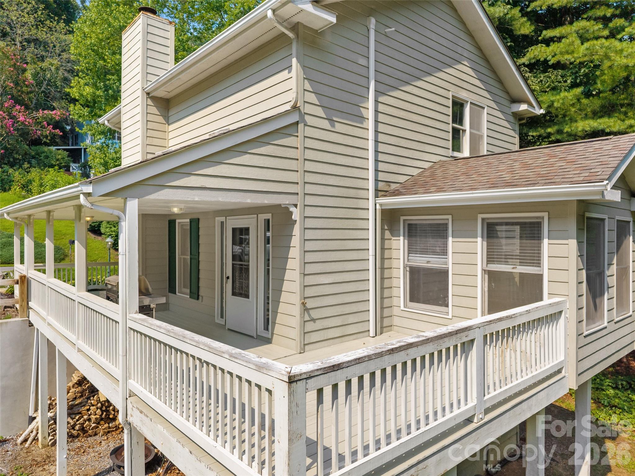 Back Deck - 218 Junaluska Oaks Drive, Waynesville