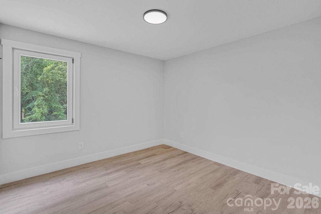 Single Family Residence at 520 E Second Avenue, Gastonia, photo 11 of 25
