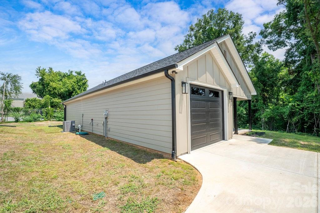 Single Family Residence at 520 E Second Avenue, Gastonia, photo 21 of 25