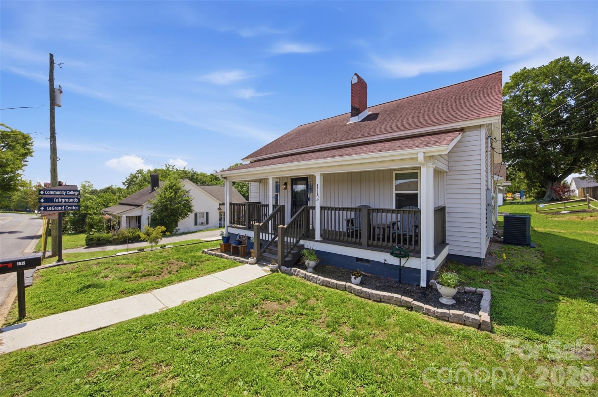 Single Family Residence at 112 Pine Street, Shelby, photo 4 of 26