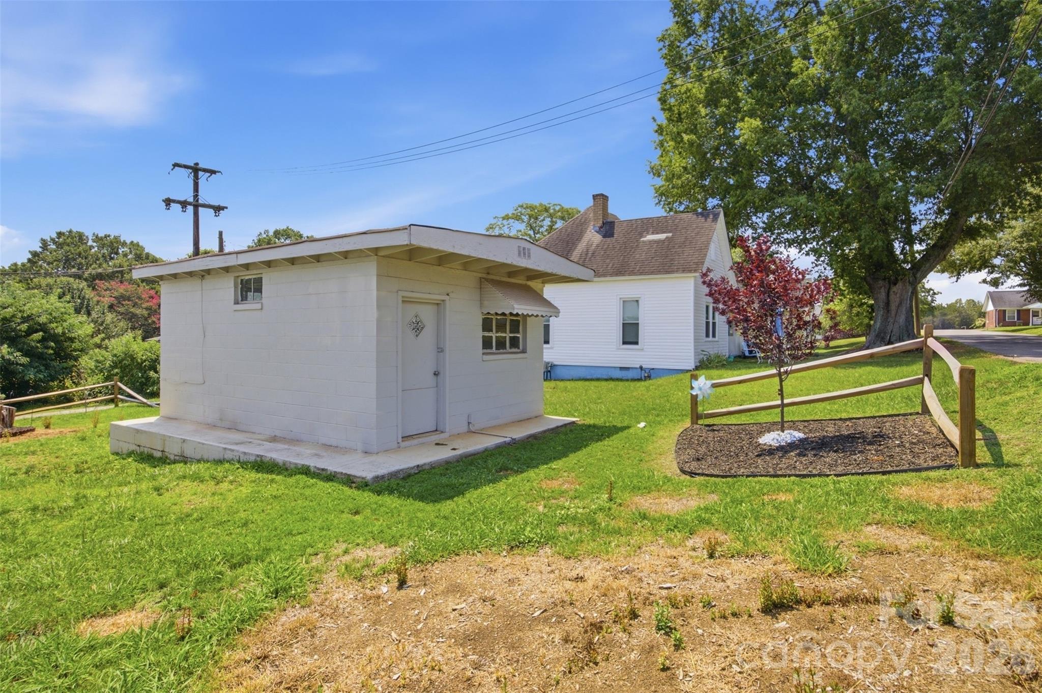 Single Family Residence at 112 Pine Street, Shelby, photo 22 of 26