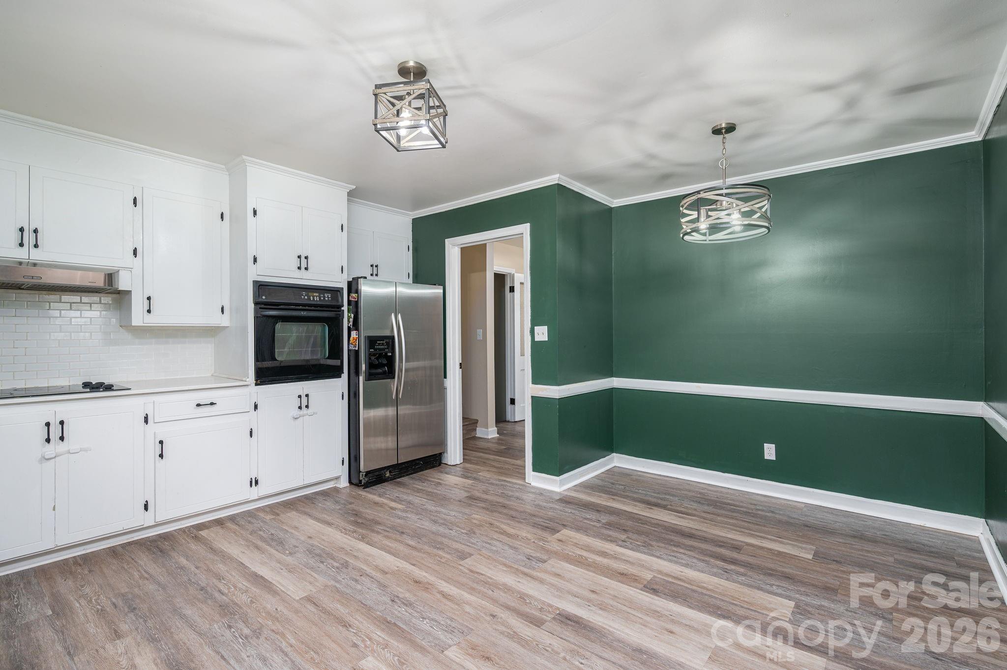 eat in kitchen - 304 Windsor Drive, Shelby