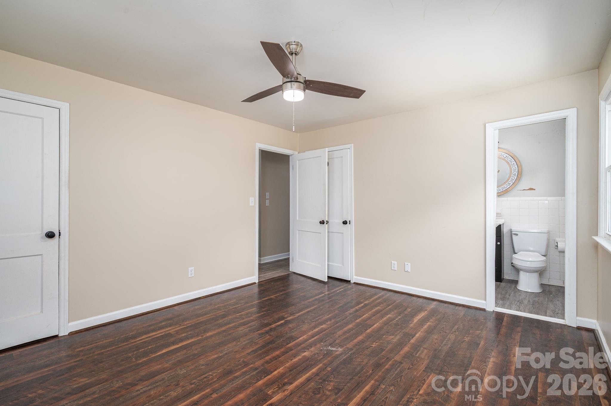 primary bedroom - 304 Windsor Drive, Shelby