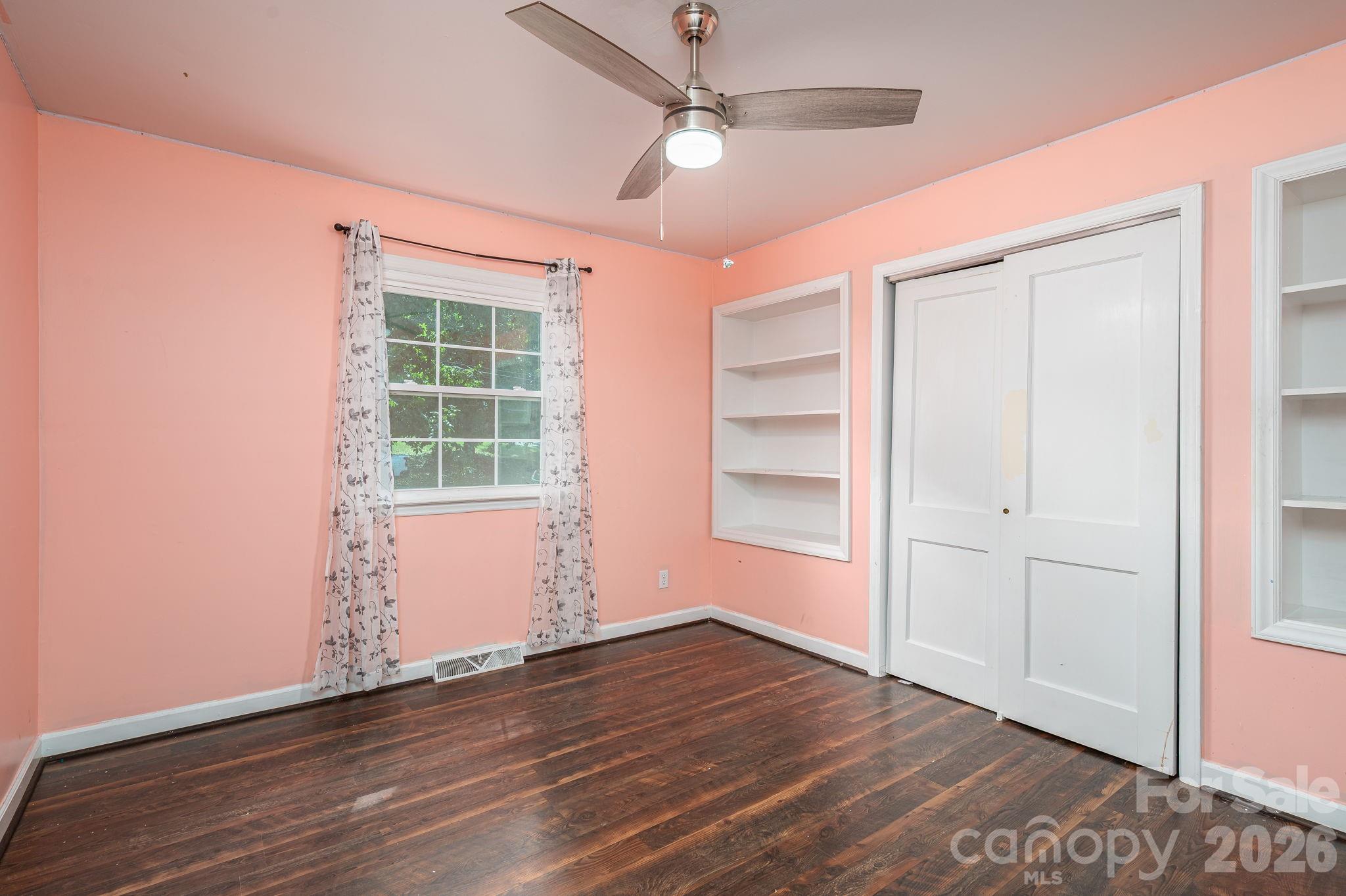 bedroom 2 - 304 Windsor Drive, Shelby